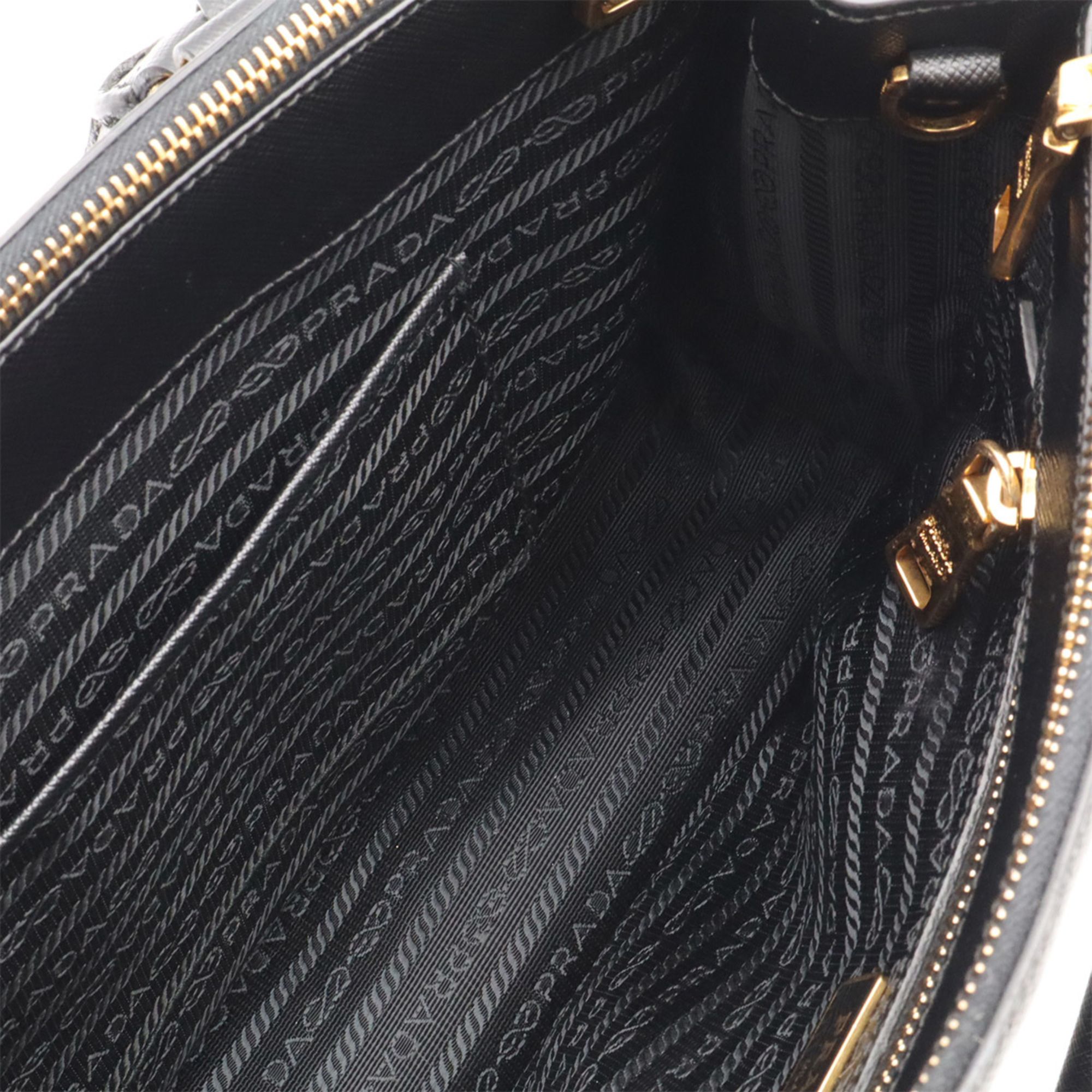 Leather Handbag (Pre-Owned) - Prada - Modalova