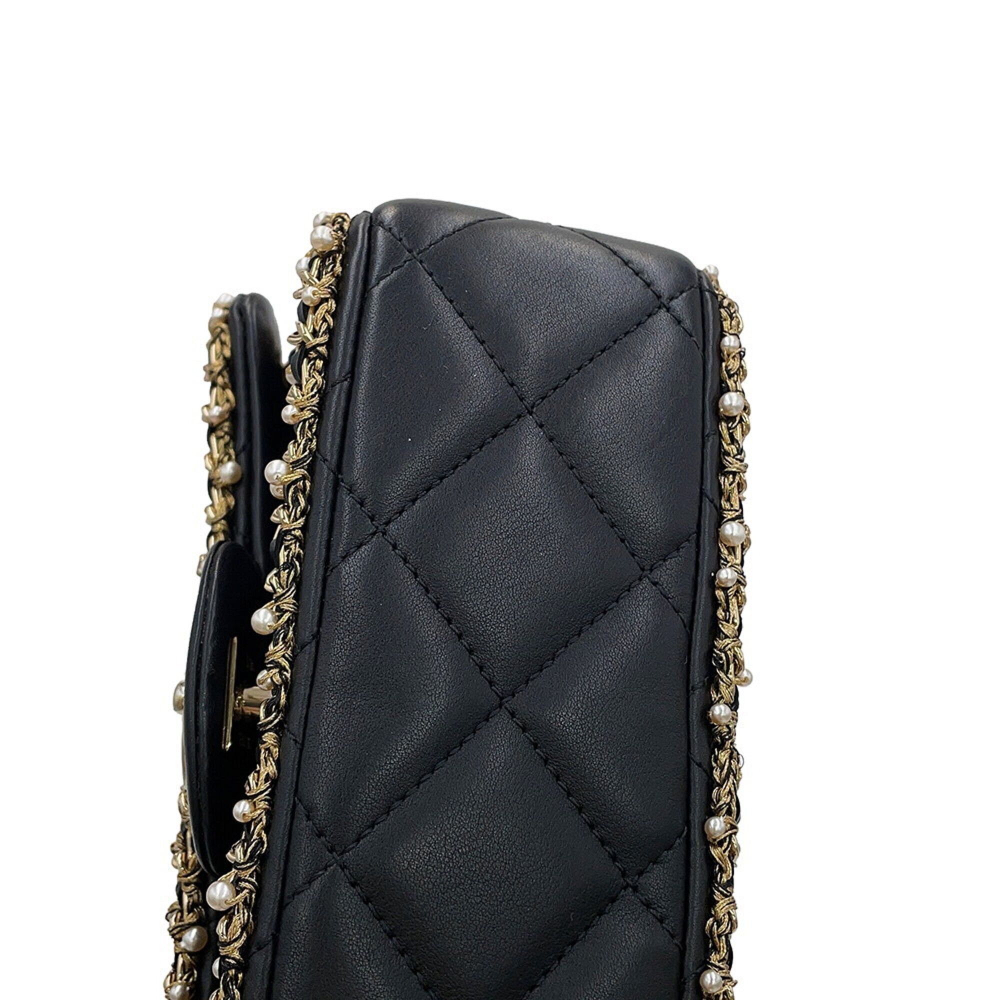 Matelasse Leather Handbag Shoulder Bag (Pre-Owned) - Chanel - Modalova