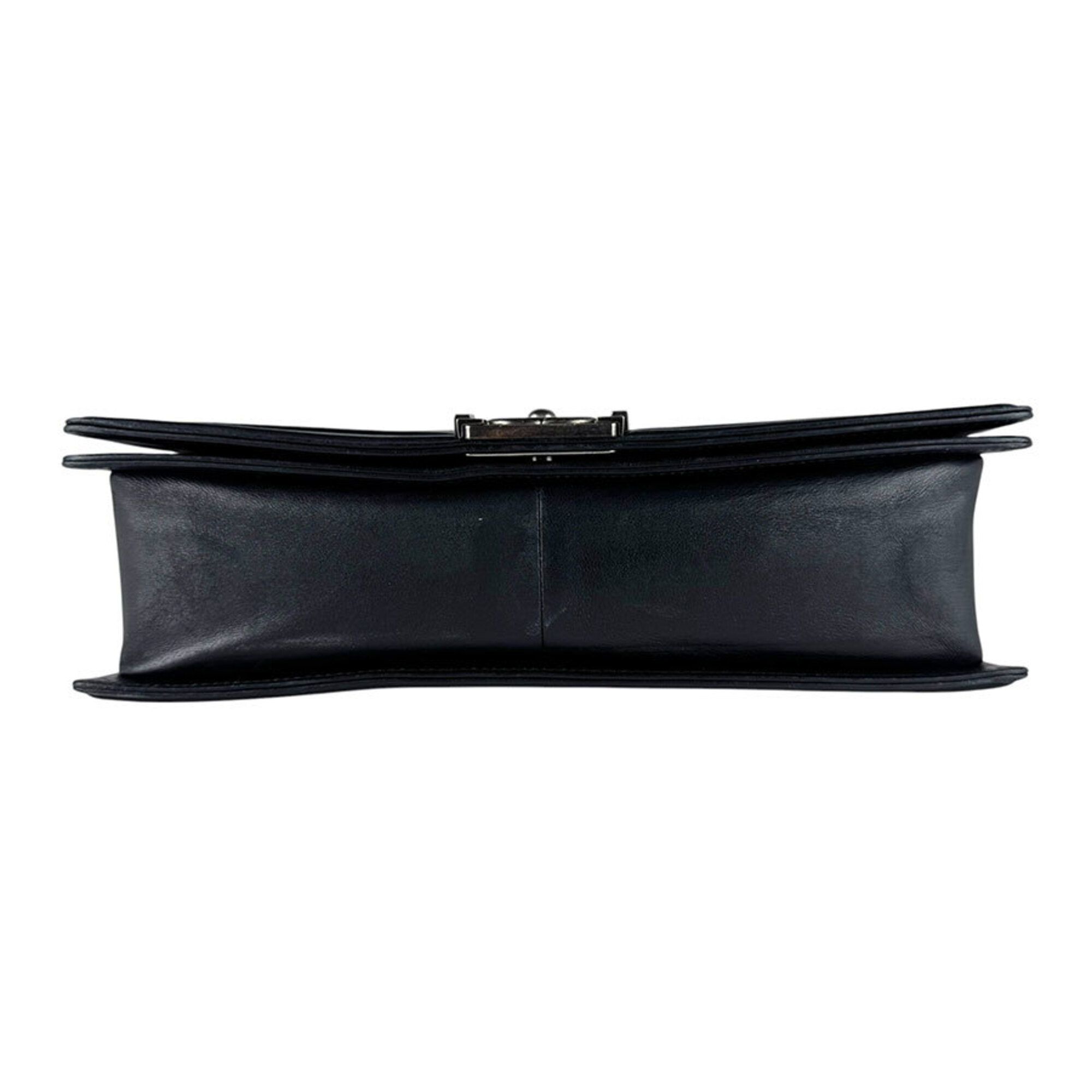 Leather Shoulder Bag (Pre-Owned) - Chanel - Modalova