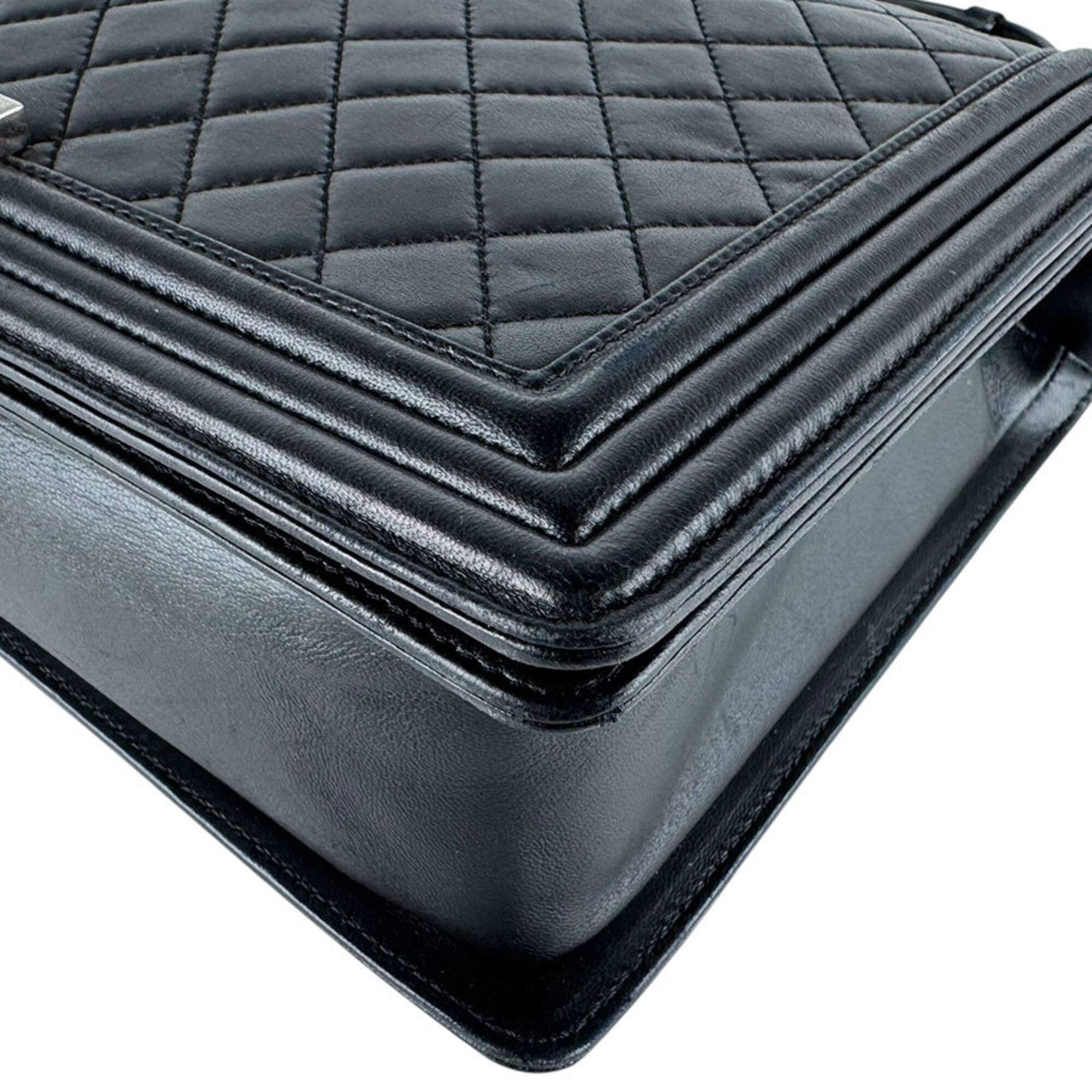 Leather Shoulder Bag (Pre-Owned) - Chanel - Modalova