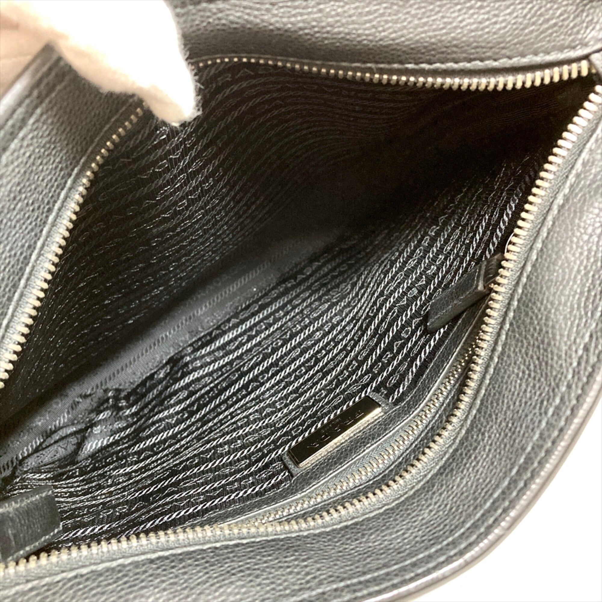 Leather Shoulder Bag (Pre-Owned) - Prada - Modalova