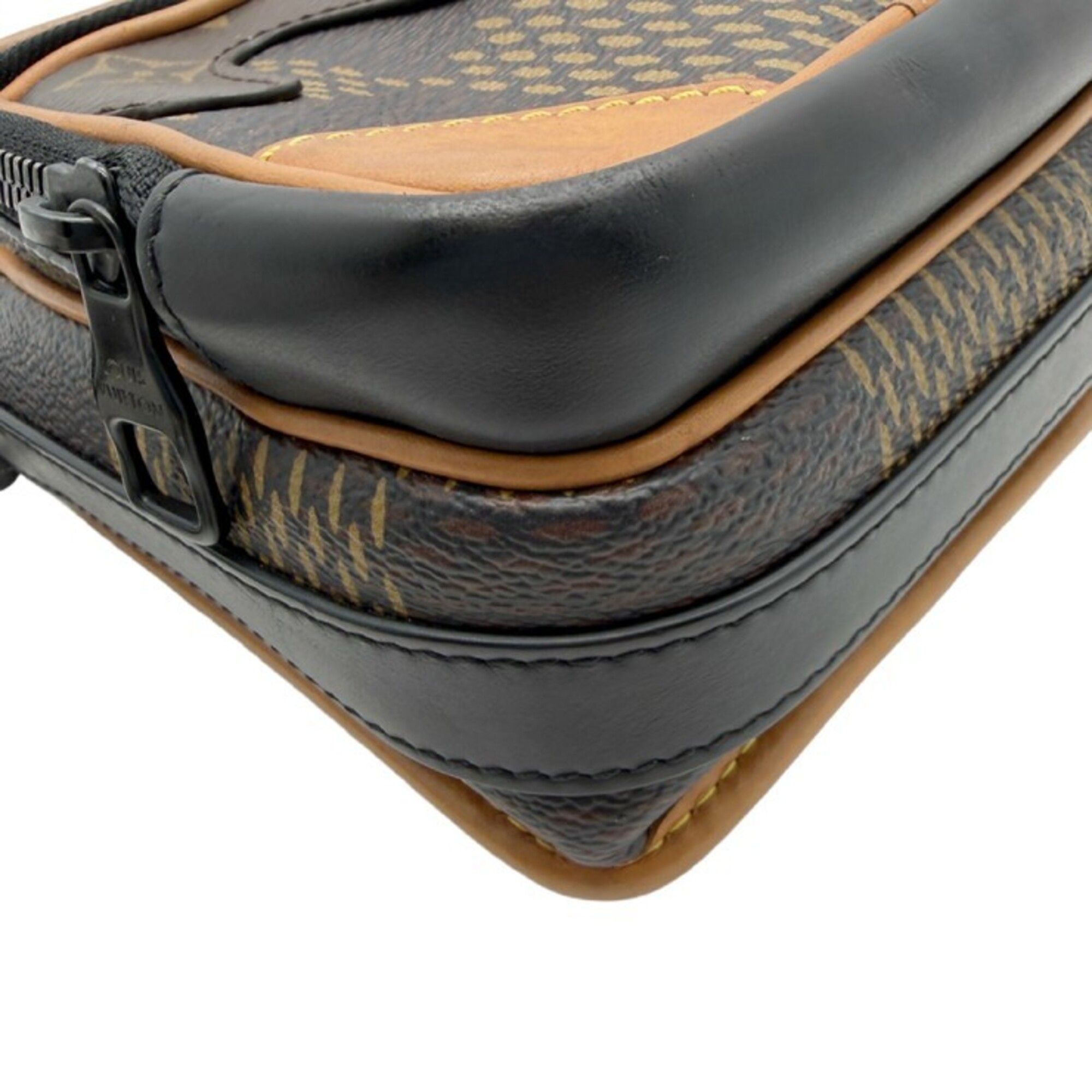 Messenger Bag Shoulder Bag (Pre-Owned) - Louis Vuitton - Modalova