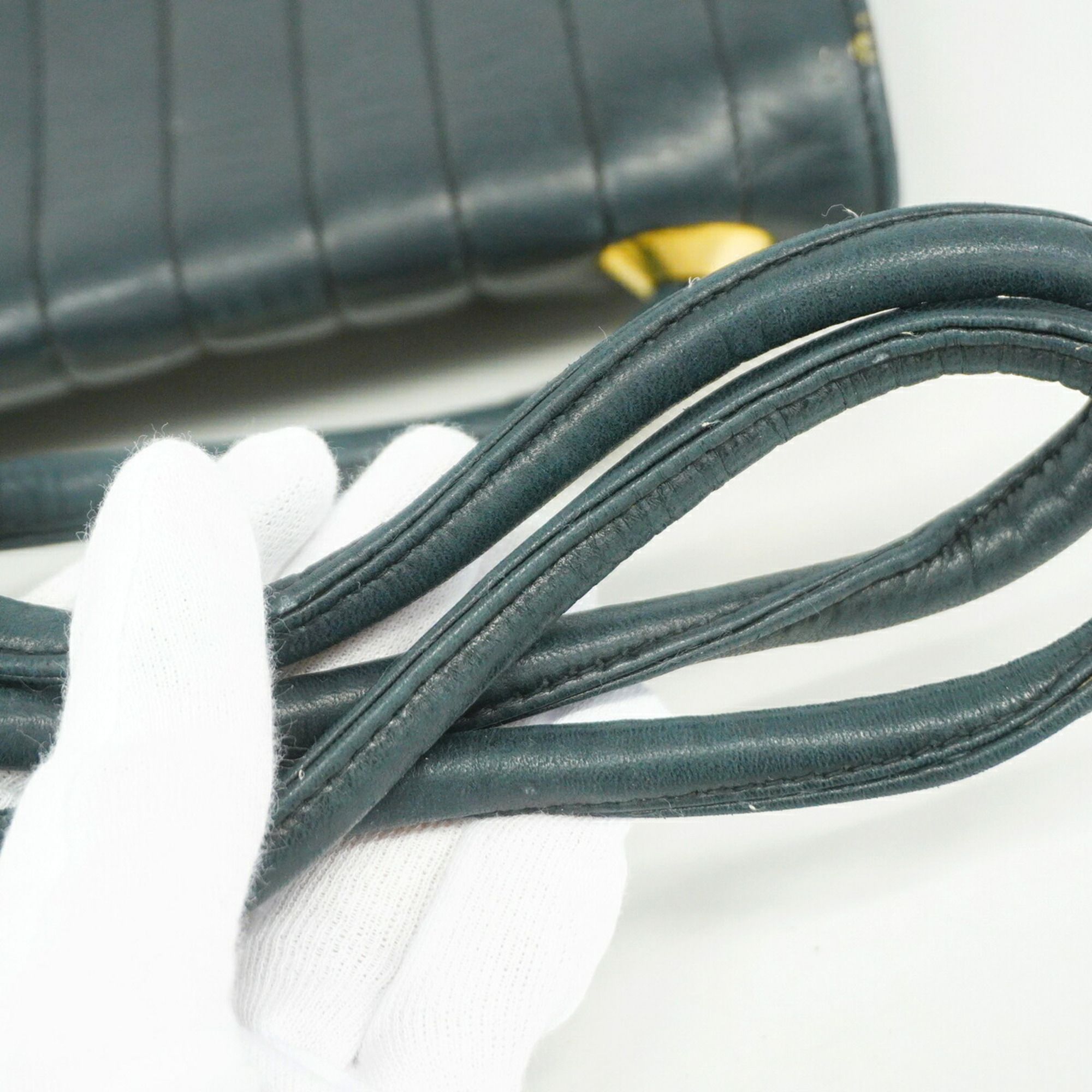 Leather Shoulder Bag (Pre-Owned) - Chanel - Modalova