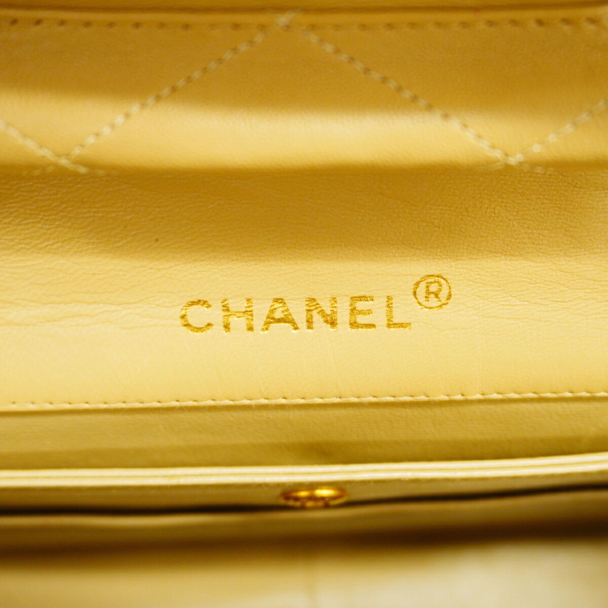 Leather Shoulder Bag (Pre-Owned) - Chanel - Modalova