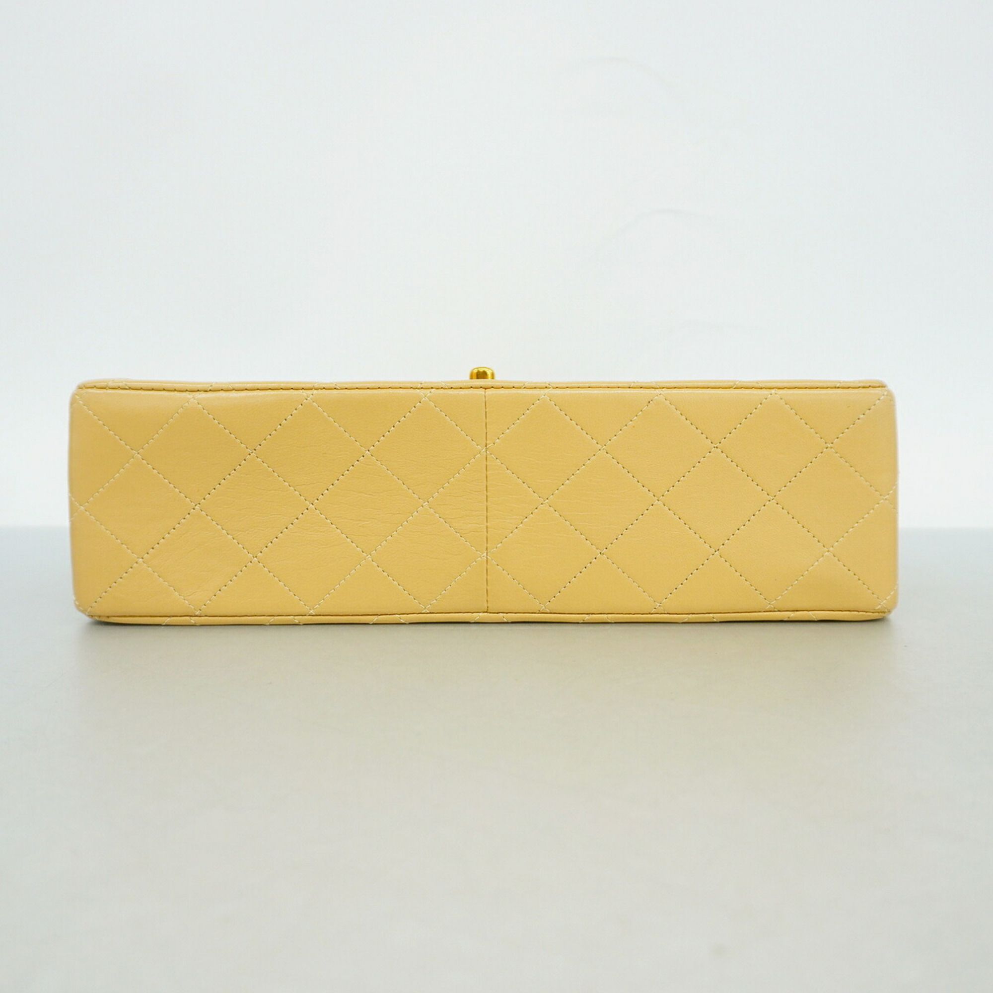 Leather Shoulder Bag (Pre-Owned) - Chanel - Modalova