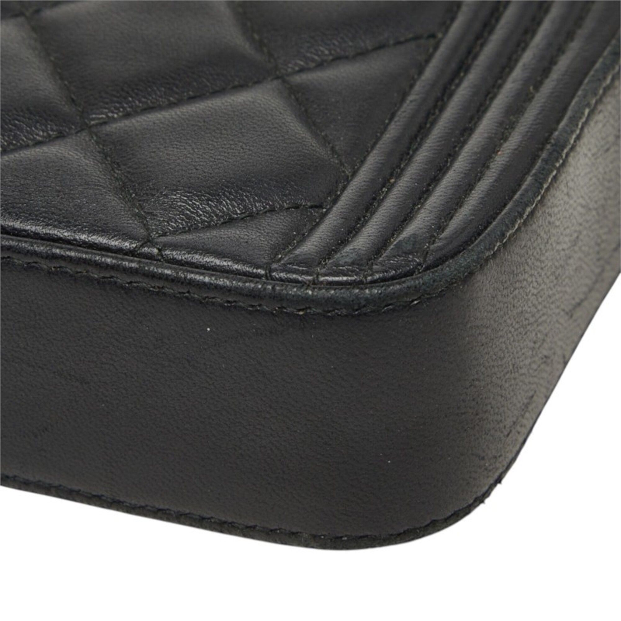 Leather Pochette Shoulder Bag (Pre-Owned) - Chanel - Modalova