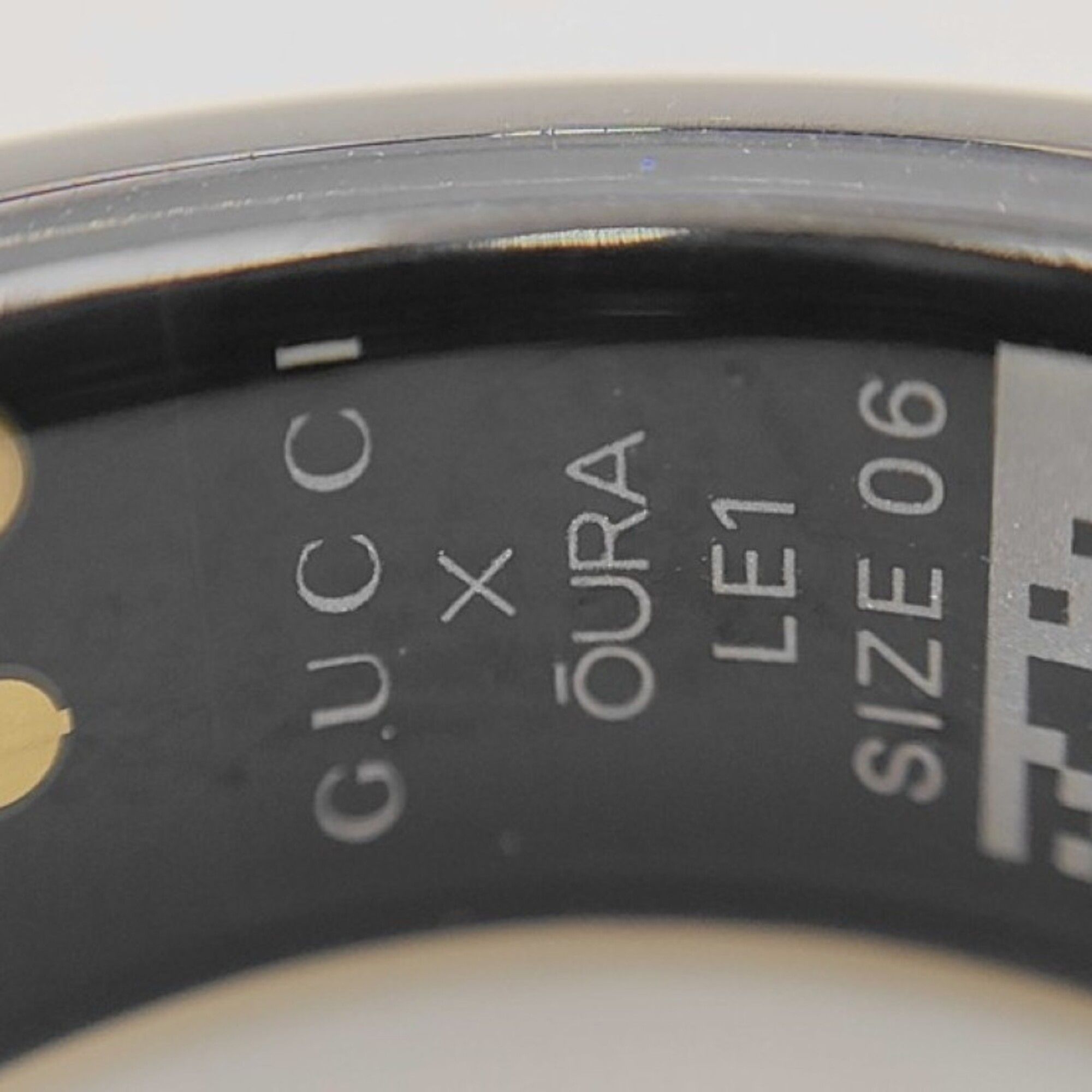 Titanium Band Ring (Pre-Owned) - Gucci - Modalova