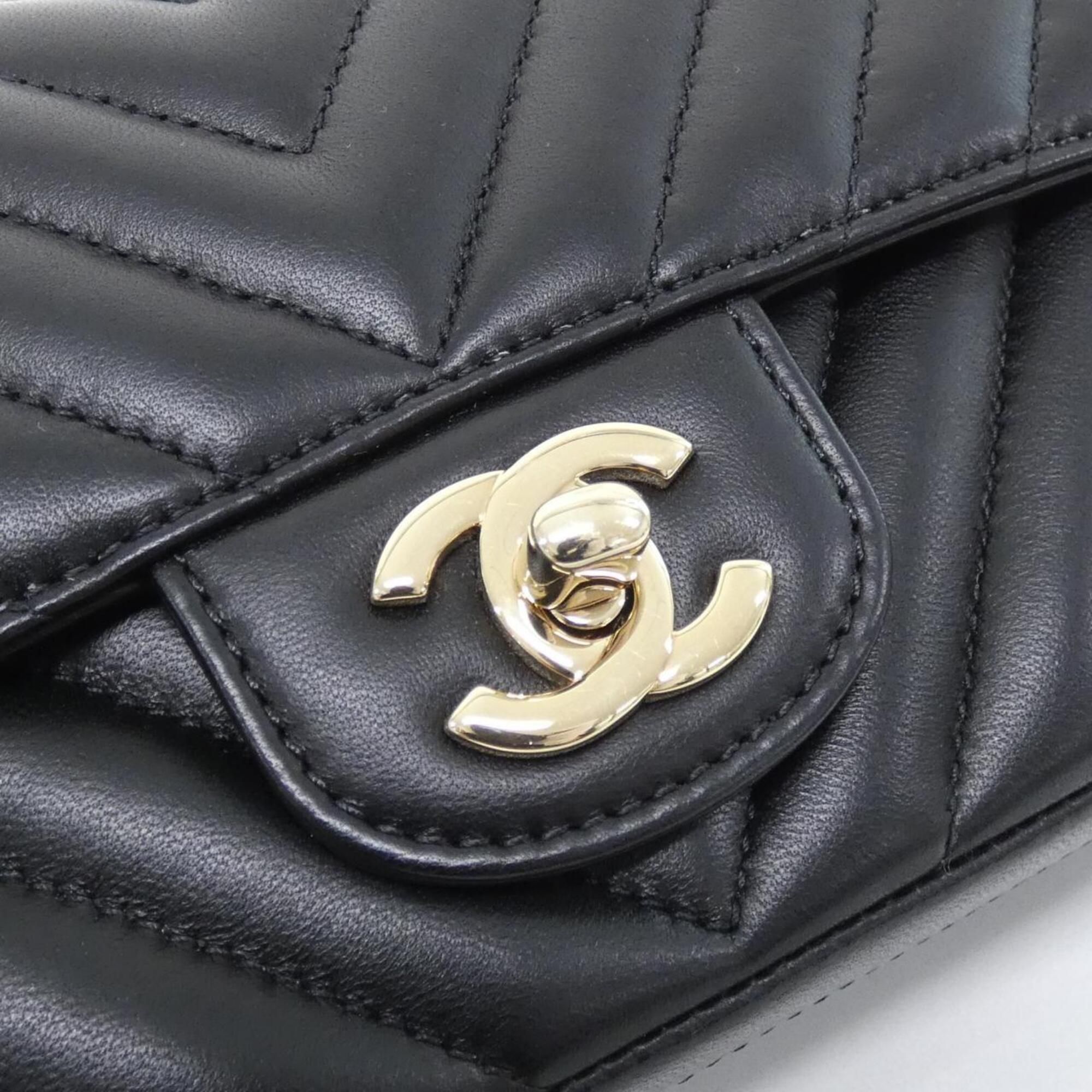 Leather Shoulder Bag (Pre-Owned) - Chanel - Modalova