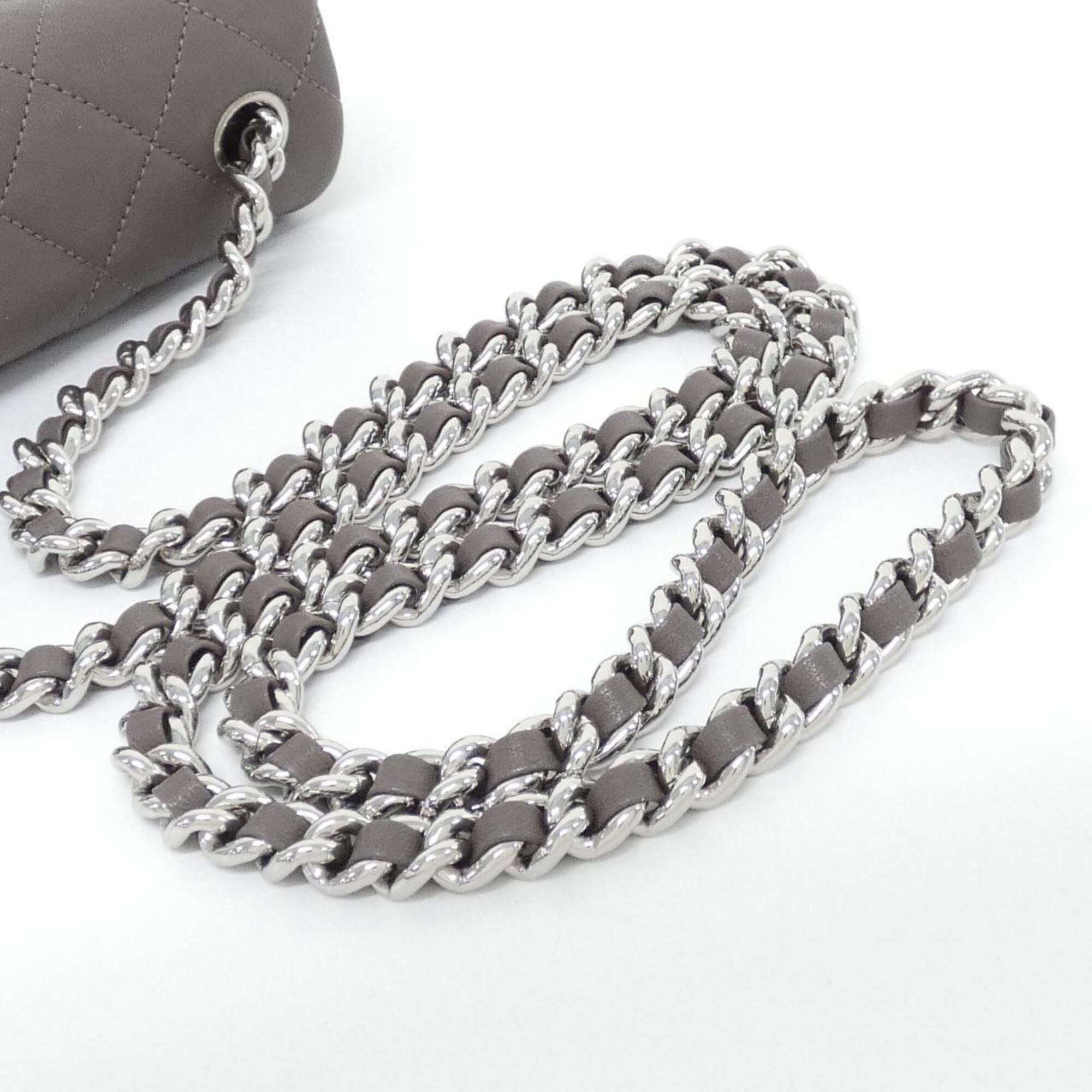 Leather Shoulder Bag (Pre-Owned) - Chanel - Modalova