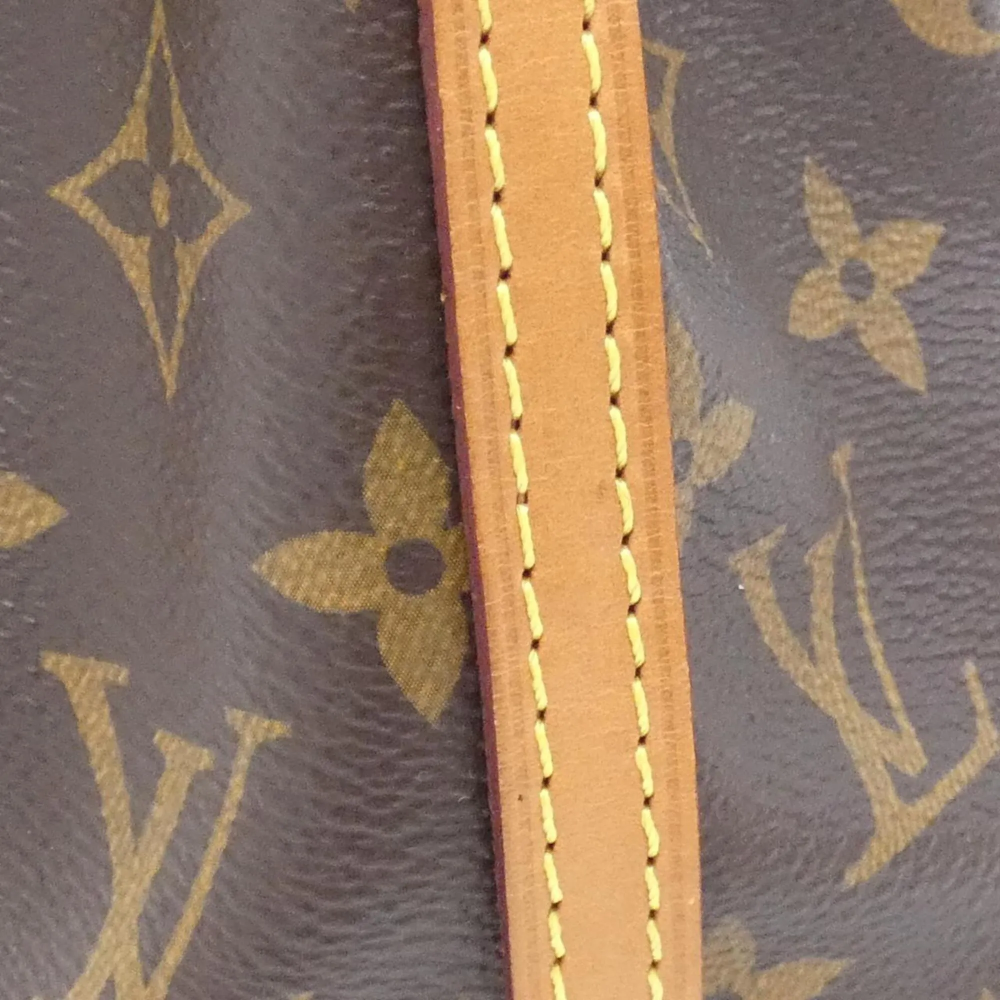 Coated Canvas Shoulder Bag (Pre-Owned) - Louis Vuitton - Modalova