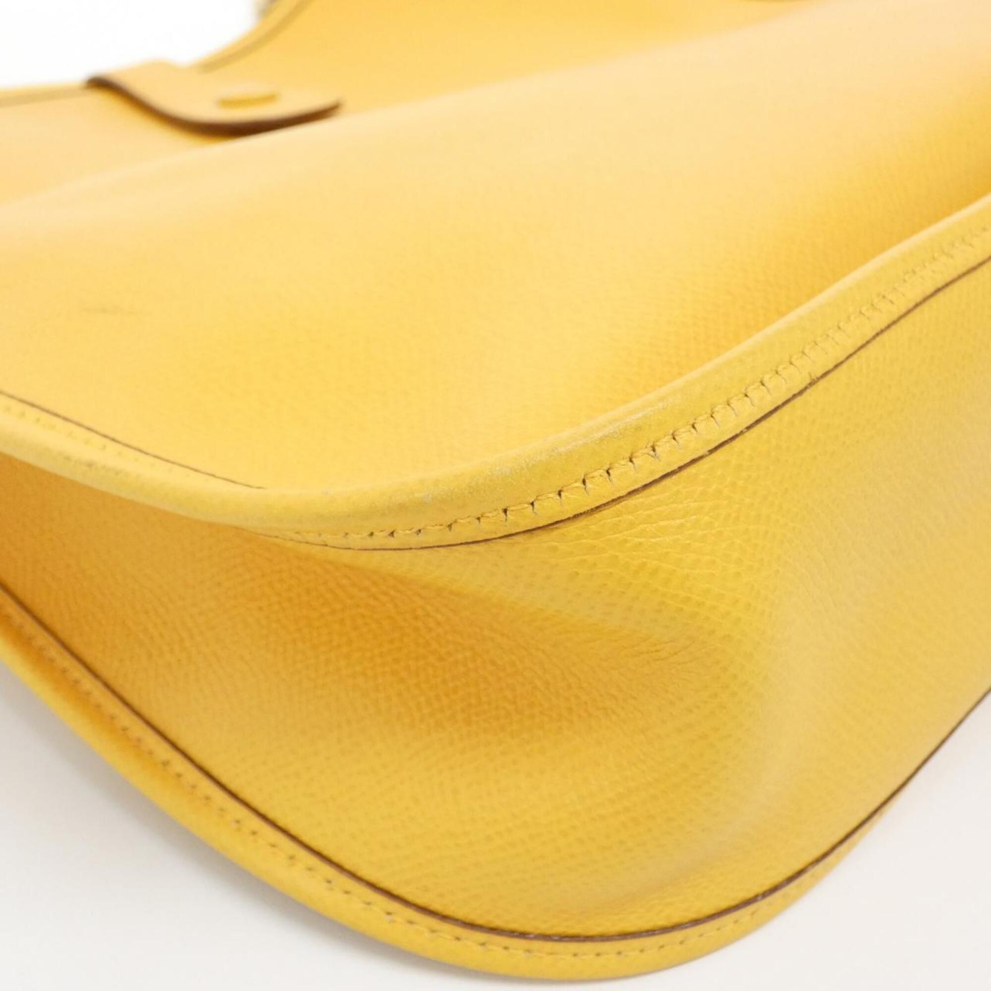 Courchevel Leather Shoulder Bag (Pre-Owned) - Hermes - Modalova