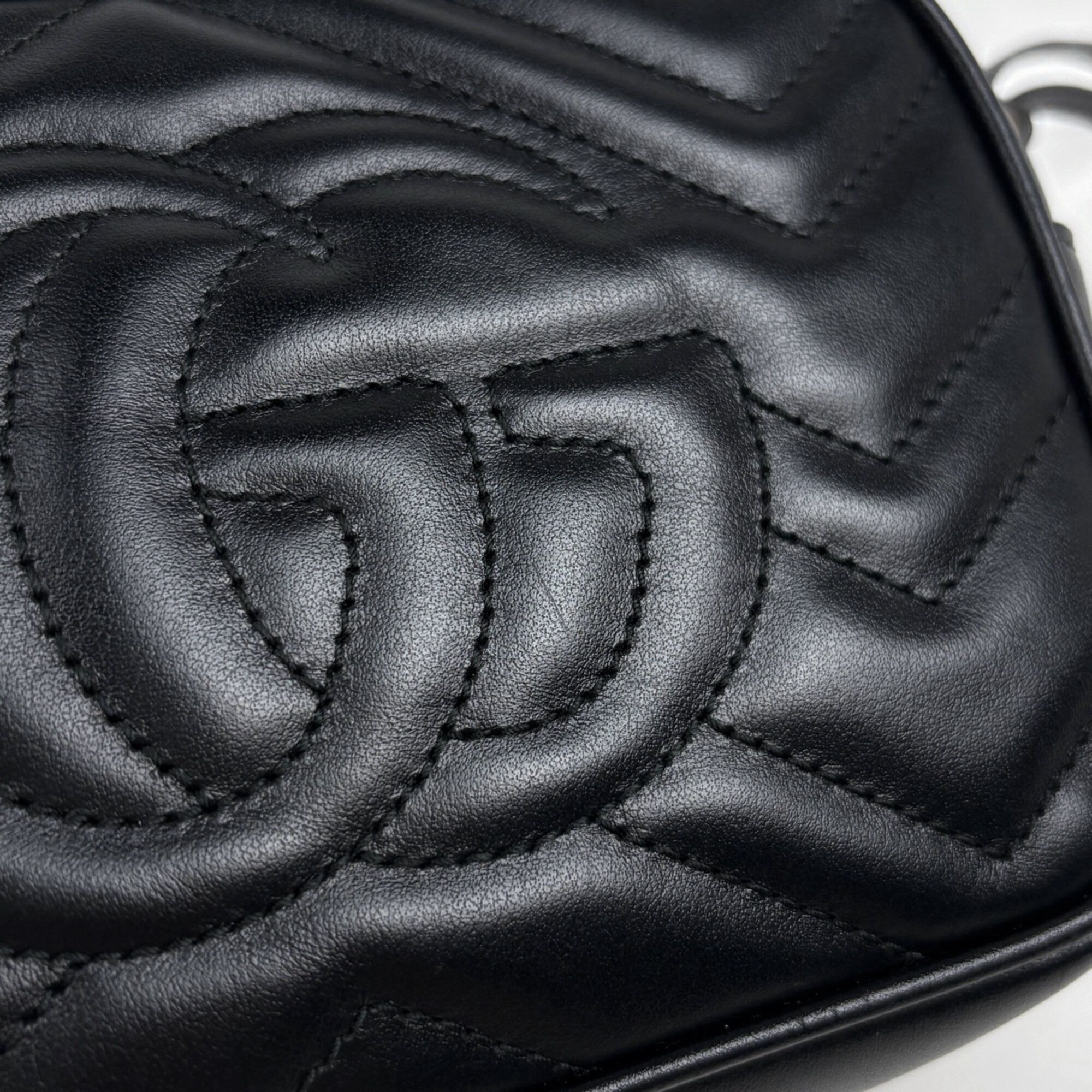 Gg Marmont Leather Shoulder Bag (Pre-Owned) - Gucci - Modalova