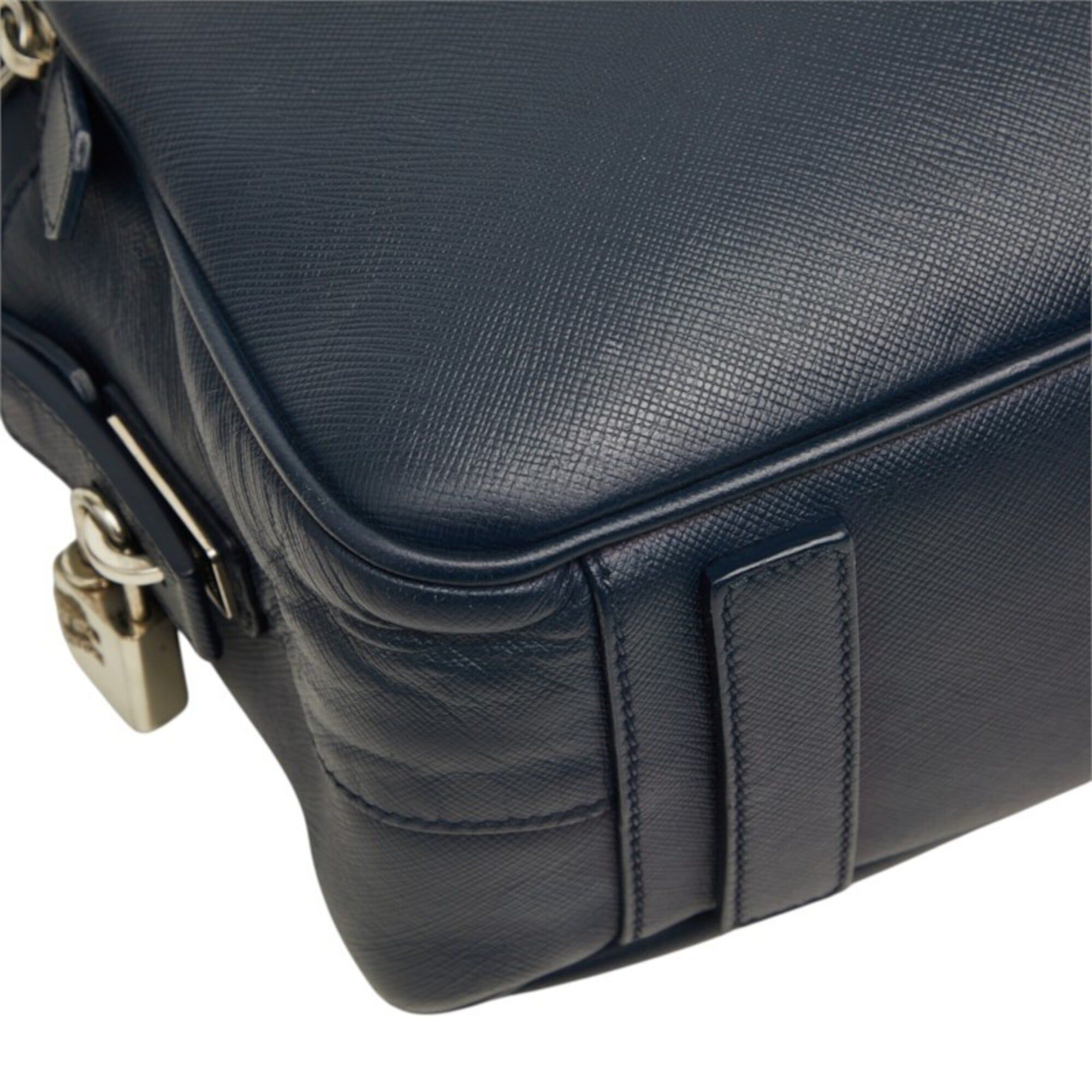 Saffiano Triangle Leather Briefcase (Pre-Owned) - Prada - Modalova