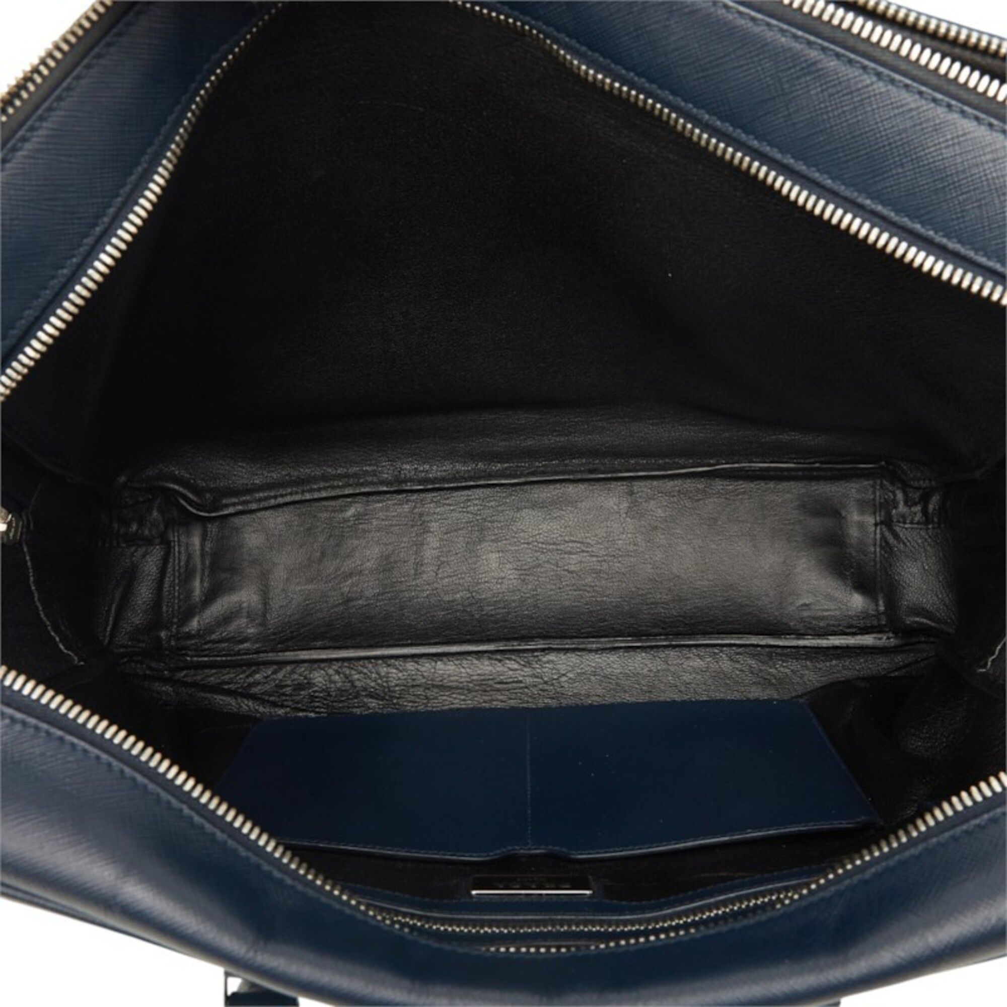 Saffiano Triangle Leather Briefcase (Pre-Owned) - Prada - Modalova