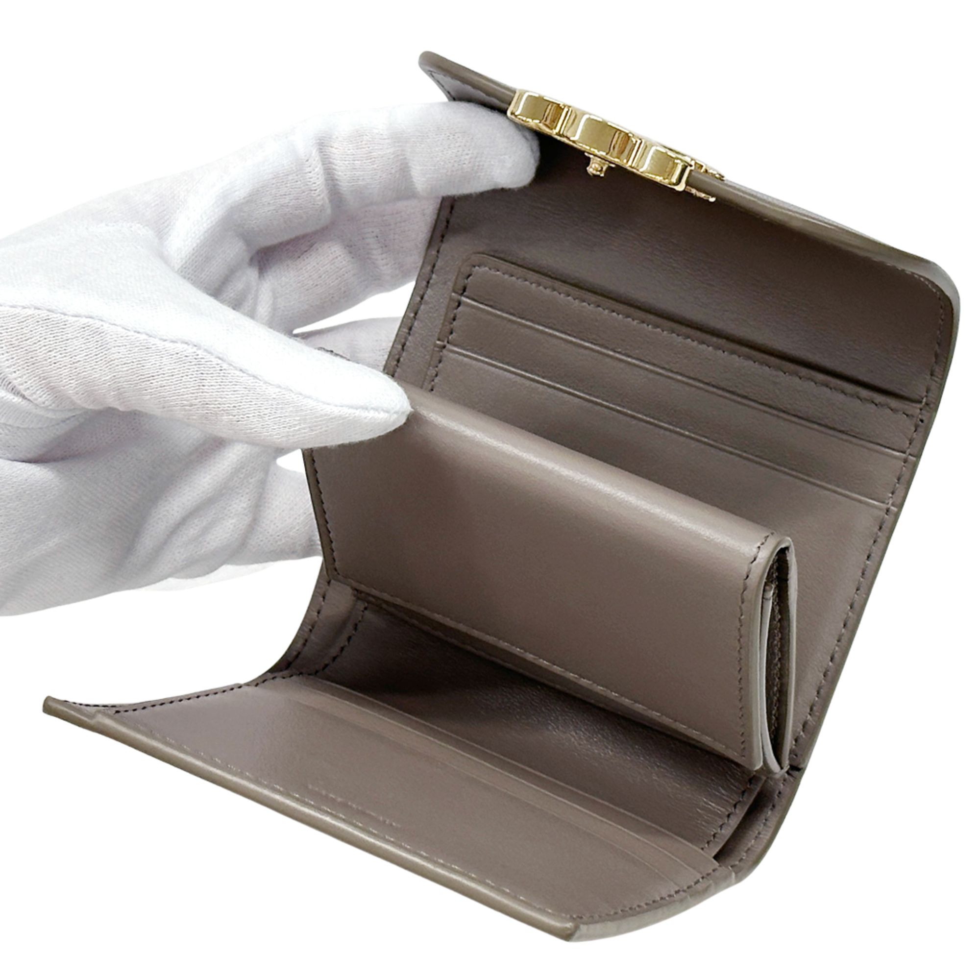 Leather Wallet (Bi-Fold) (Pre-Owned) - Celine - Modalova