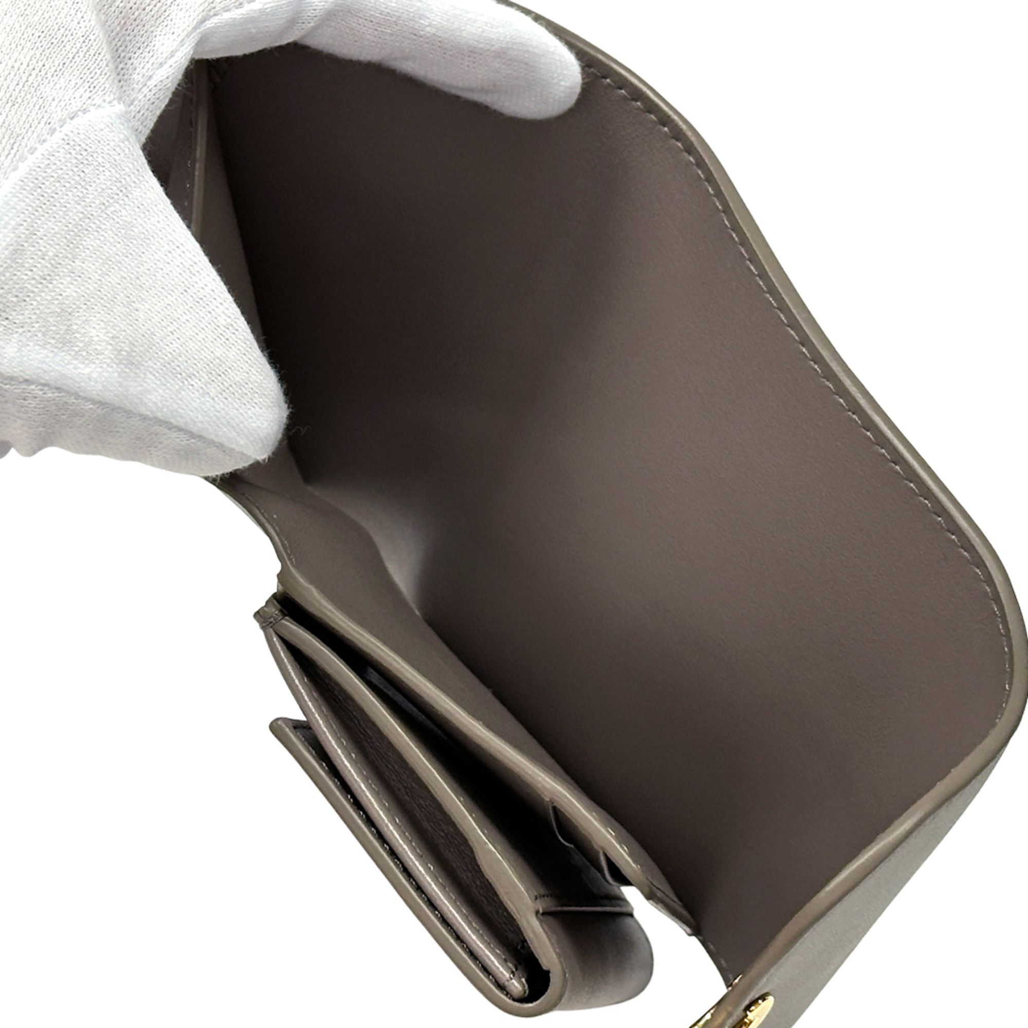 Leather Wallet (Bi-Fold) (Pre-Owned) - Celine - Modalova