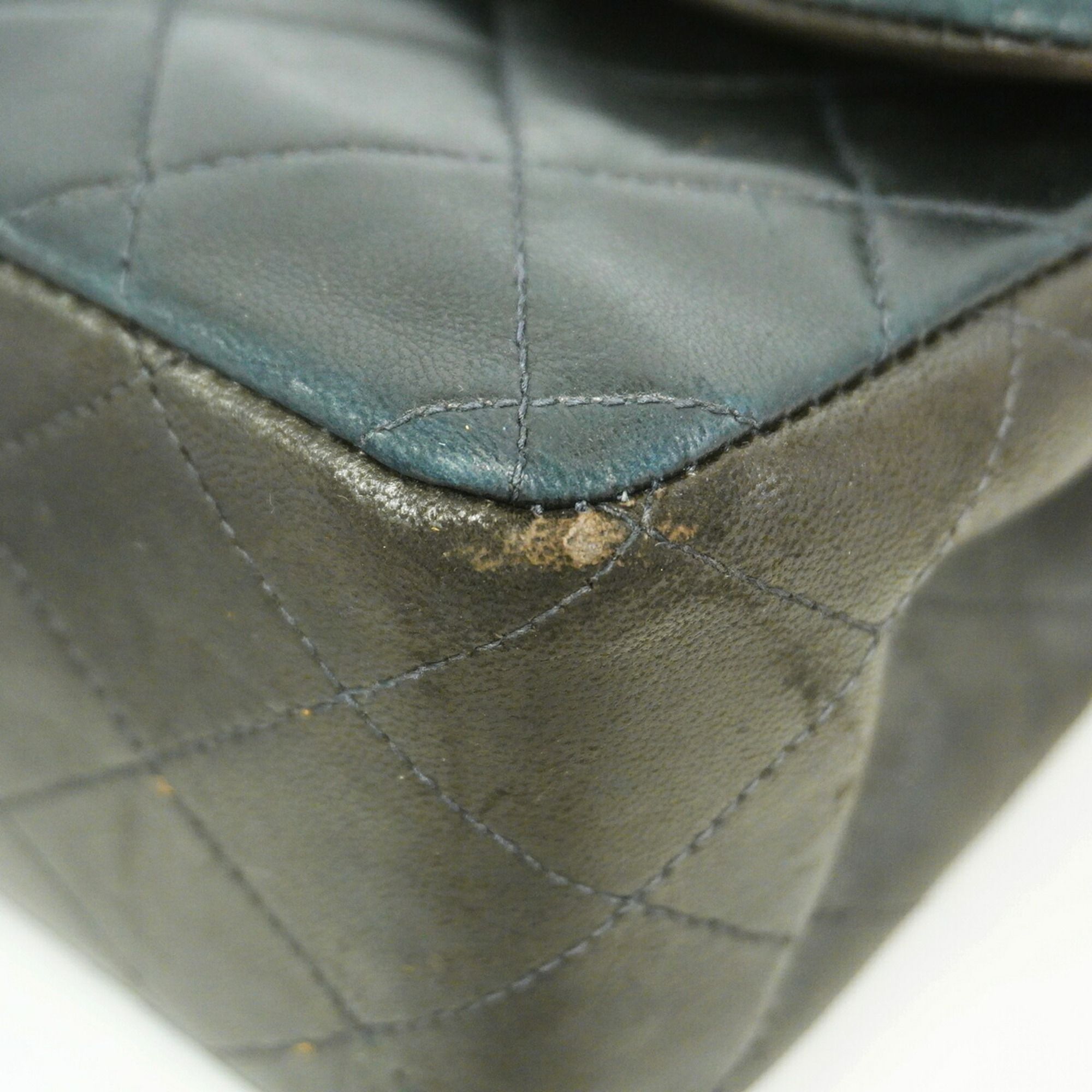 Leather Shoulder Bag (Pre-Owned) - Chanel - Modalova