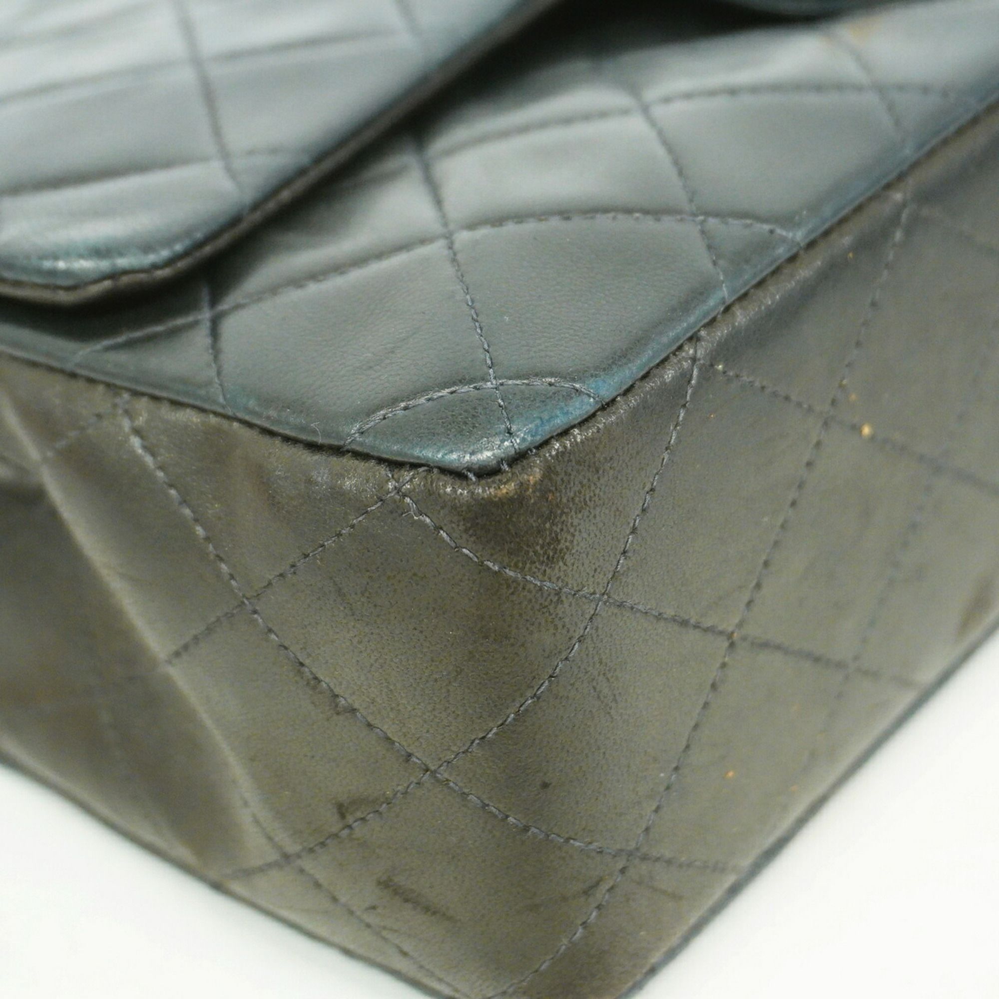 Leather Shoulder Bag (Pre-Owned) - Chanel - Modalova