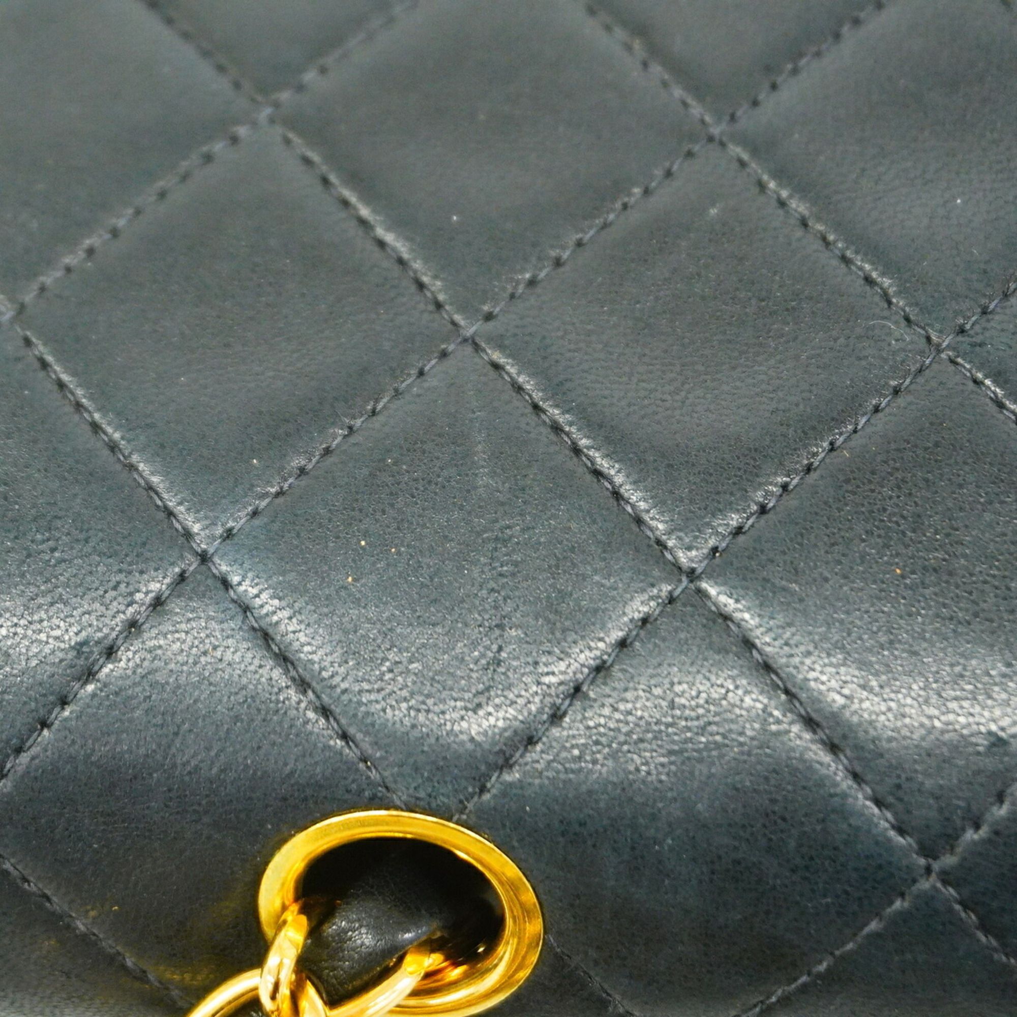 Leather Shoulder Bag (Pre-Owned) - Chanel - Modalova