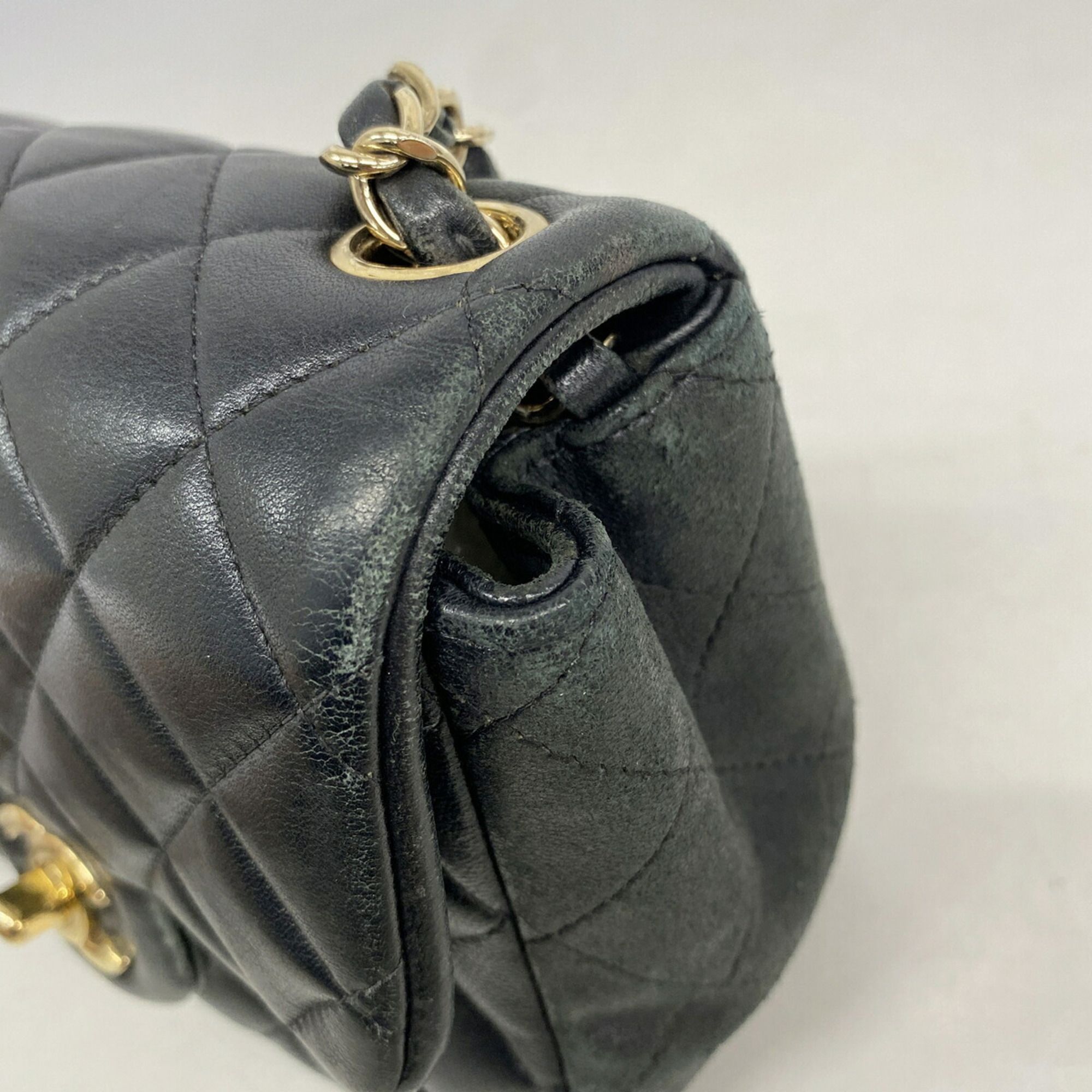 Leather Shoulder Bag (Pre-Owned) - Chanel - Modalova