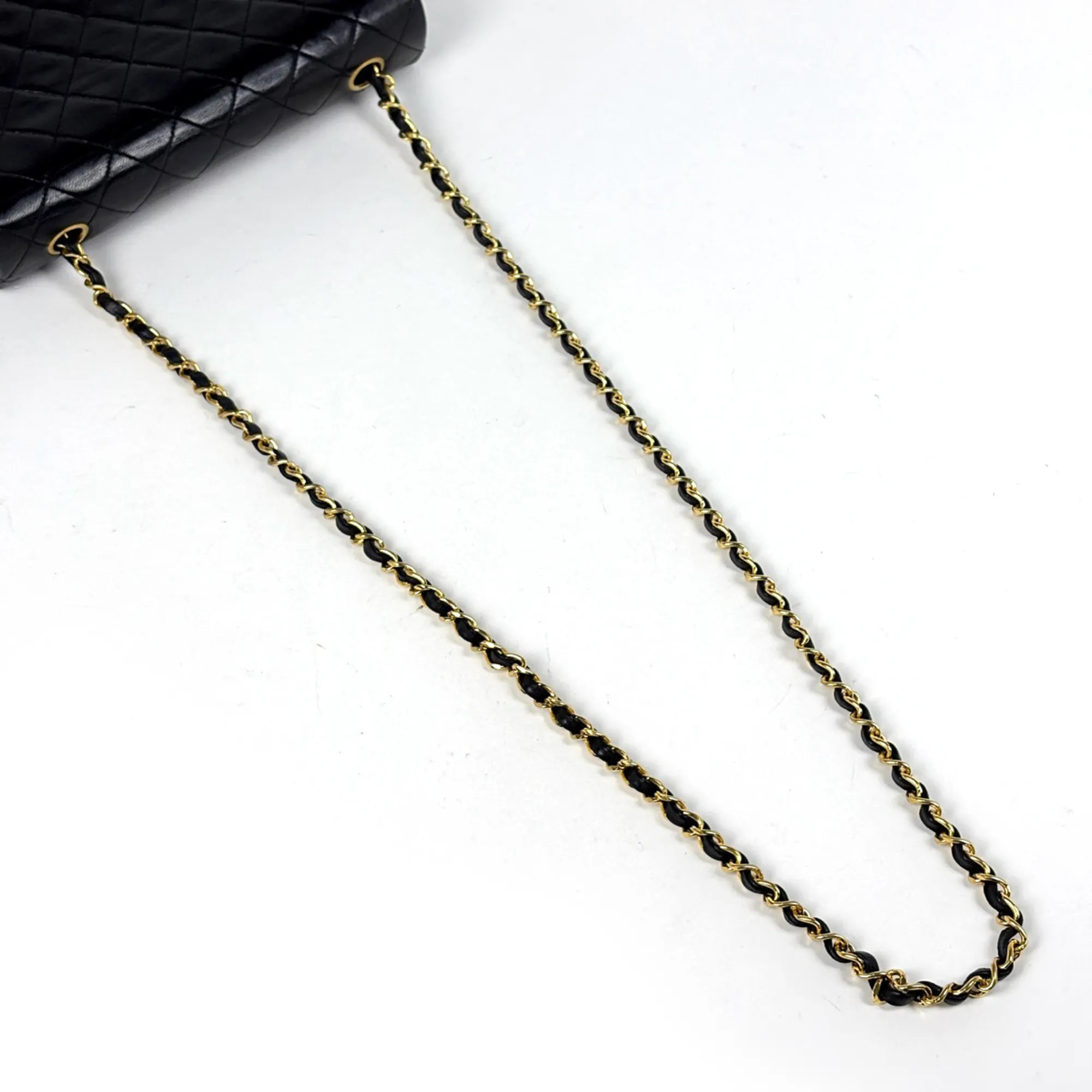 Matelasse Leather Shoulder Bag (Pre-Owned) - Chanel - Modalova