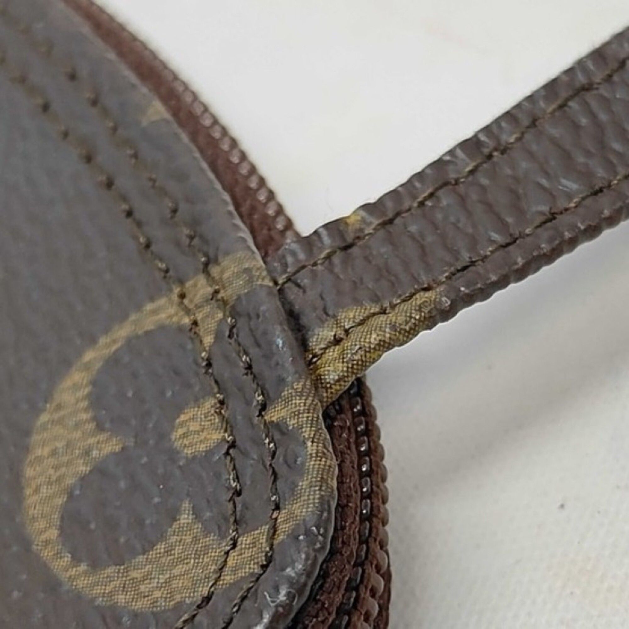 Monogram Monogram Pochette Shoulder Bag (Pre-Owned) - Louis Vuitton - Modalova