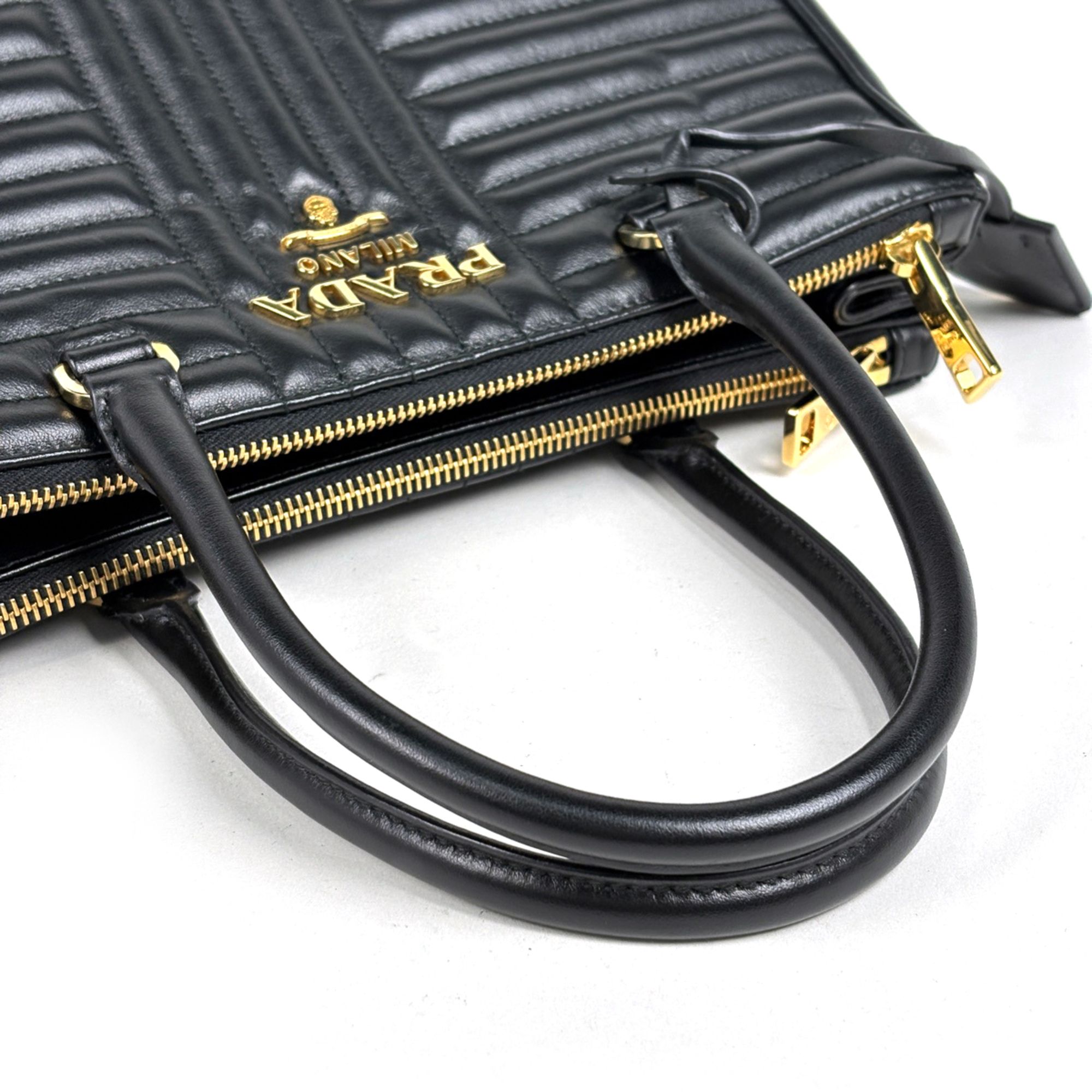Leather Handbag (Pre-Owned) - Prada - Modalova