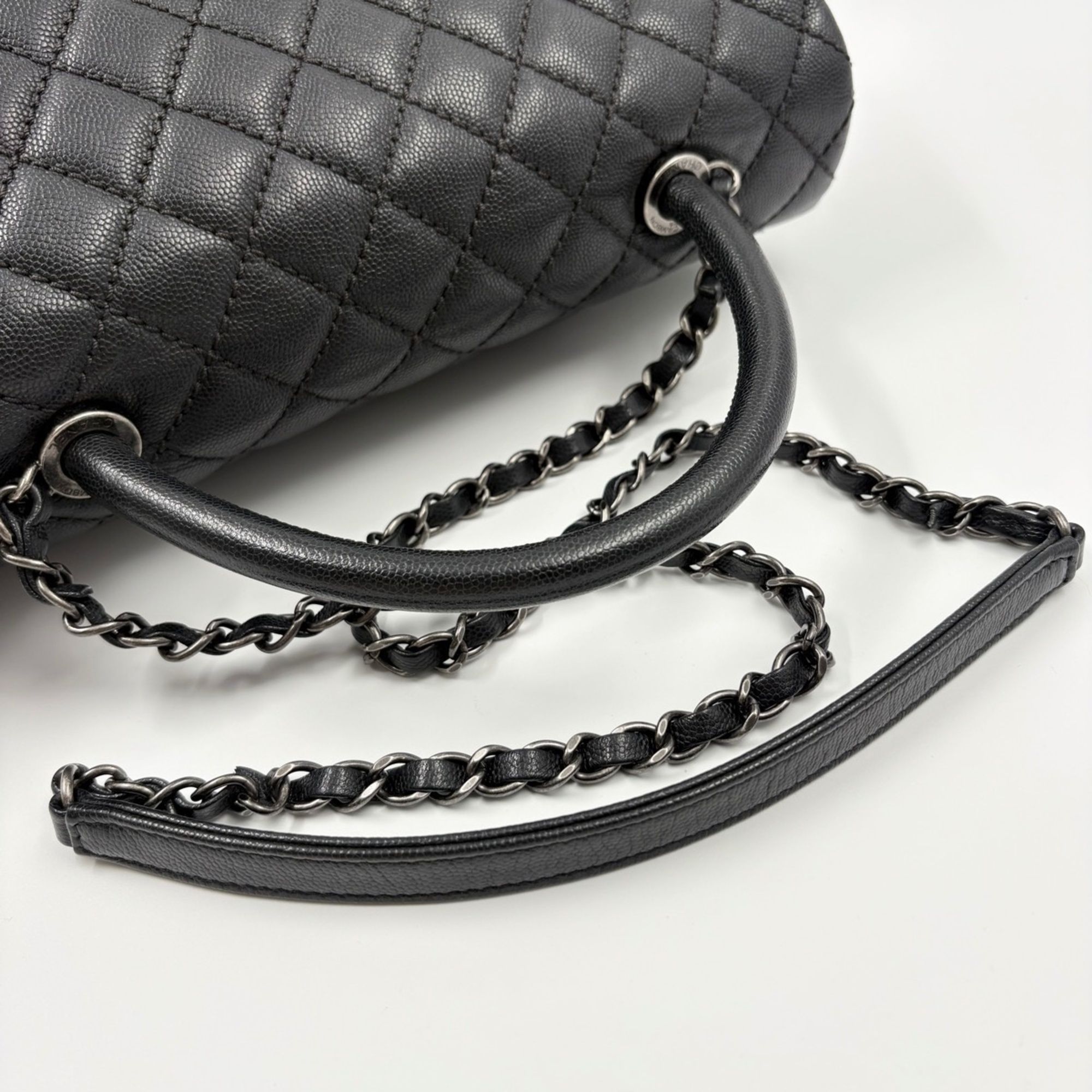 Matelasse Handbag (Pre-Owned) - Chanel - Modalova