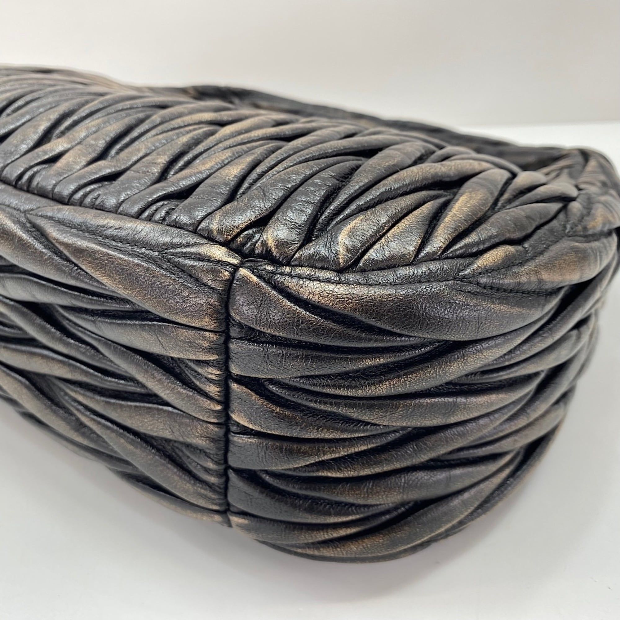 Miu Miu Brown Handbag (Pre-Owned) - Miu Miu - Modalova