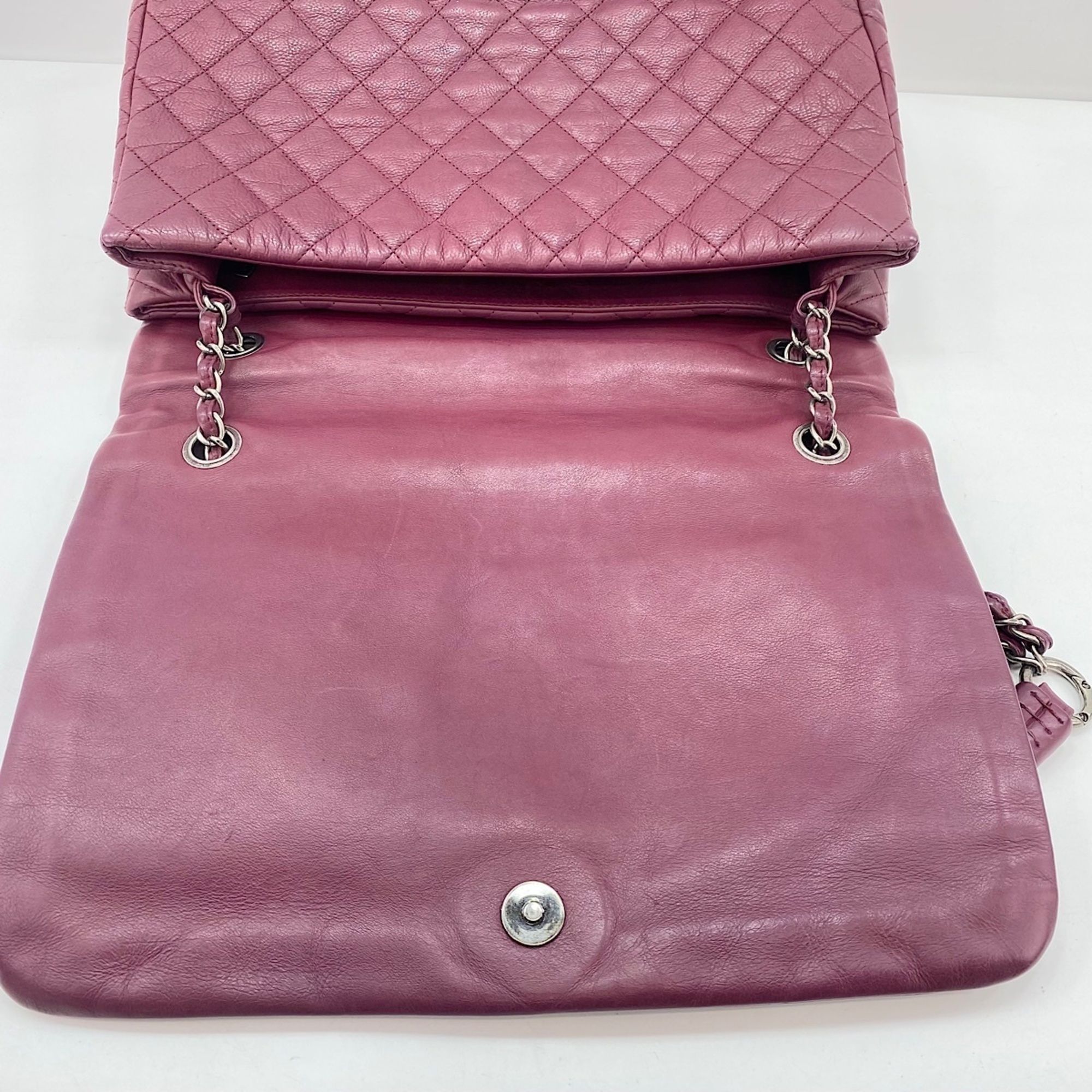 Matelasse Handbag (Pre-Owned) - Chanel - Modalova