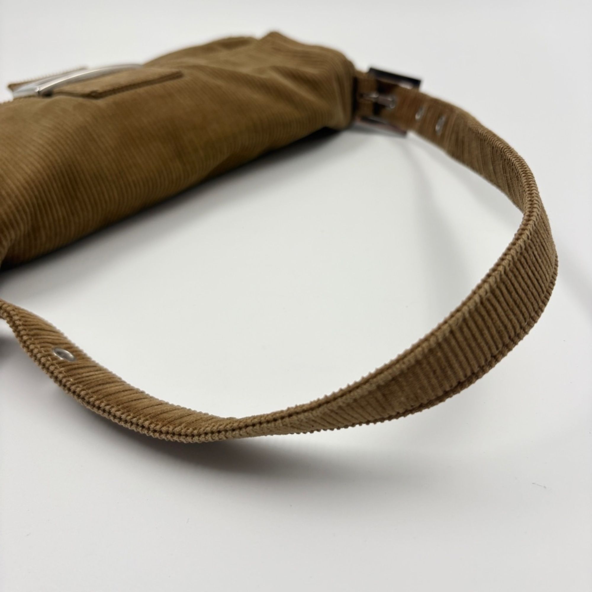 Fendi Khaki Handbag (Pre-Owned) - Fendi - Modalova