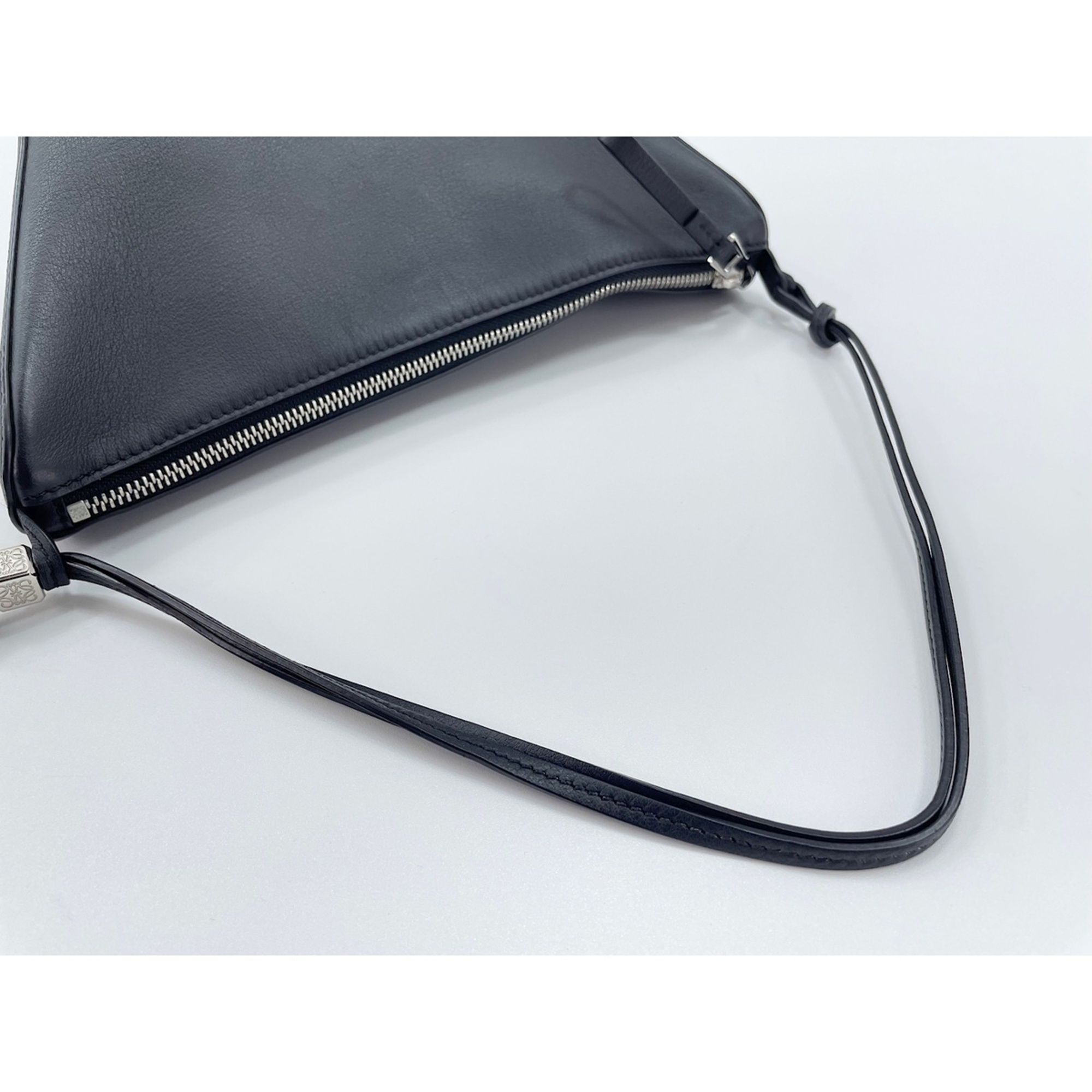 Shoulder Bag (Pre-Owned) - Loewe - Modalova