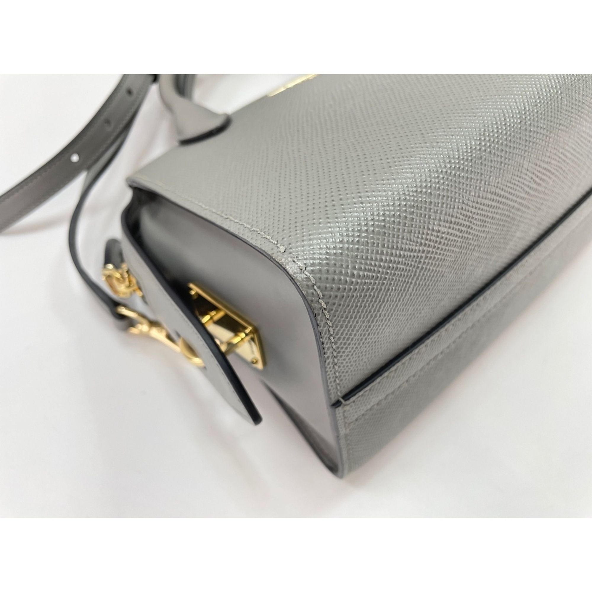 Prada Gray Shoulder Bag (Pre-Owned) - Prada - Modalova