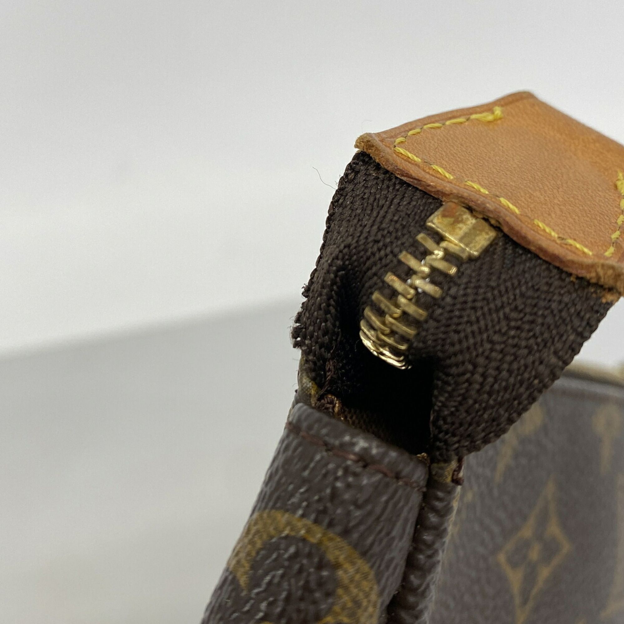 Pouch (Pre-Owned) - Louis Vuitton - Modalova