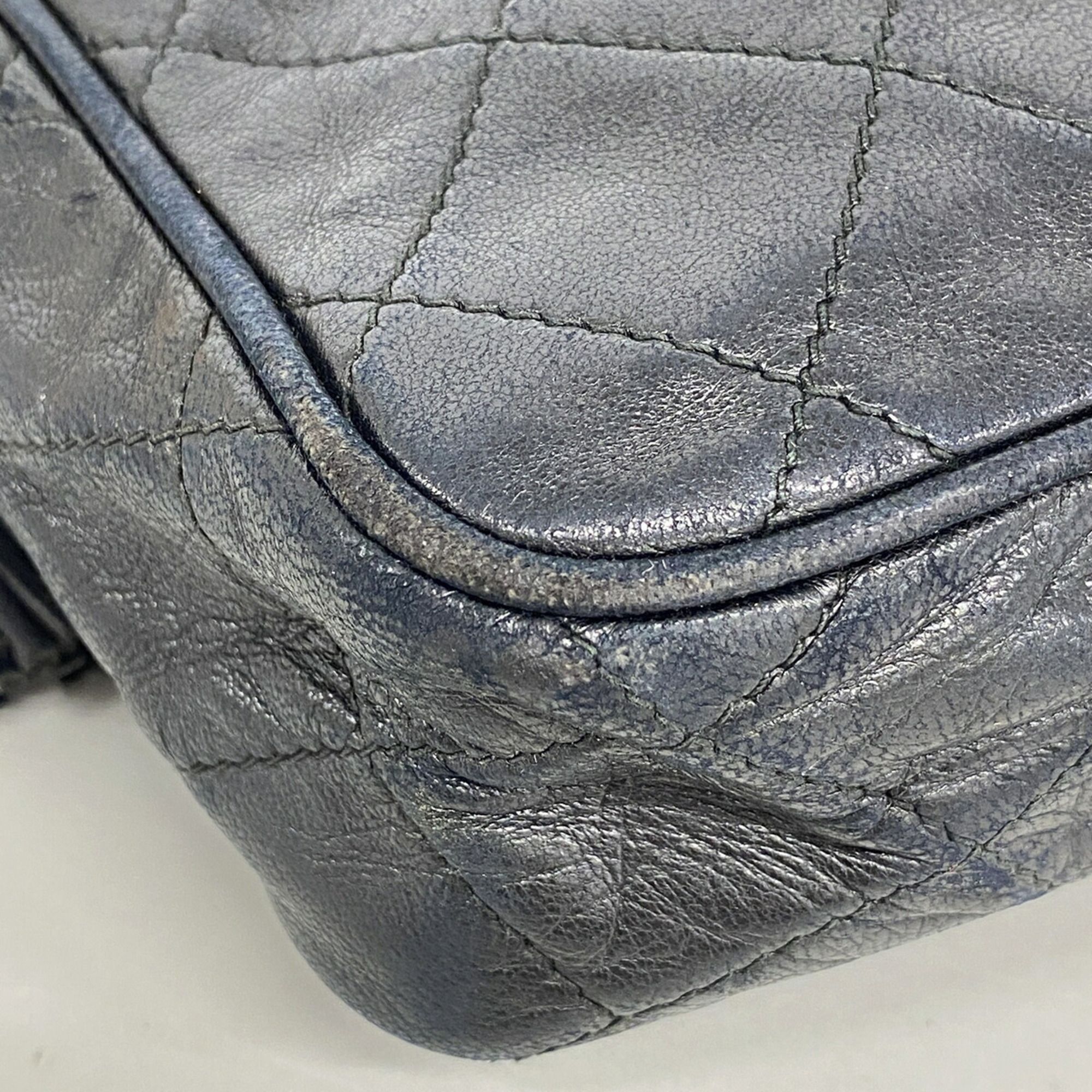 Leather Shoulder Bag (Pre-Owned) - Chanel - Modalova