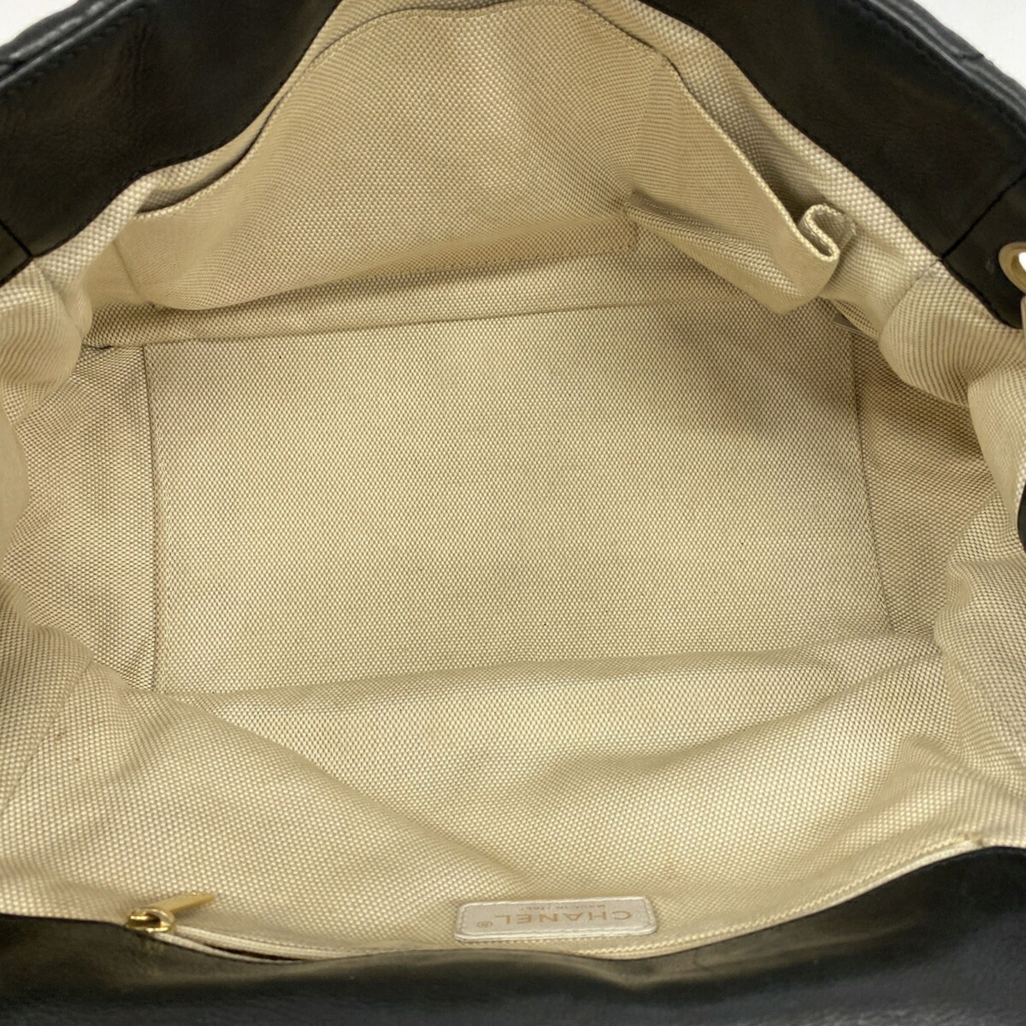Leather Shoulder Bag (Pre-Owned) - Chanel - Modalova
