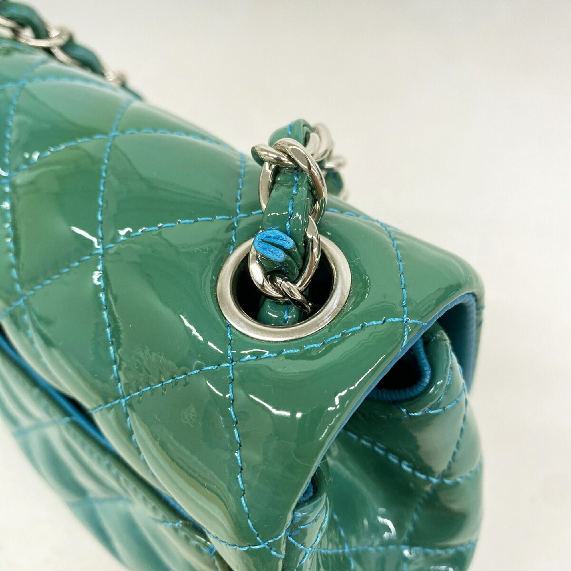 Patent Leather Shoulder Bag (Pre-Owned) - Chanel - Modalova