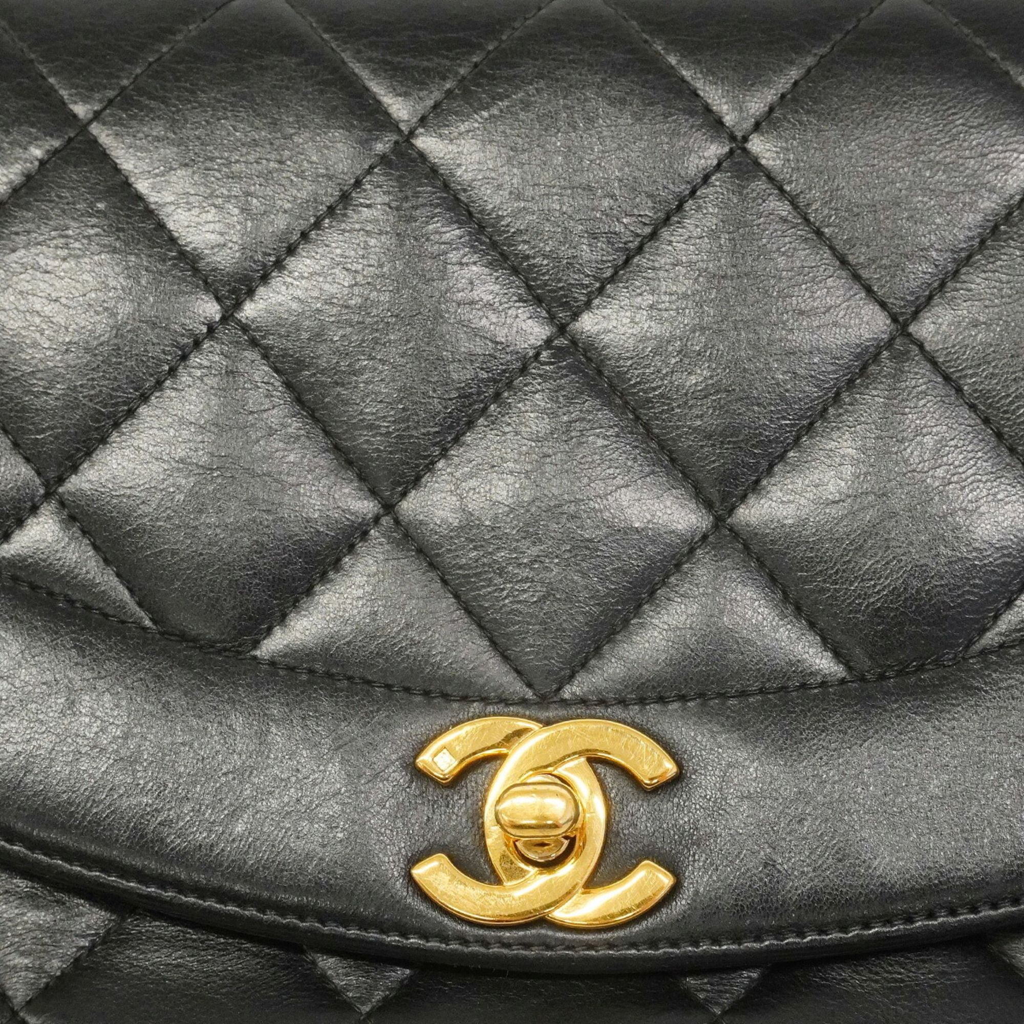 Leather Shoulder Bag (Pre-Owned) - Chanel - Modalova