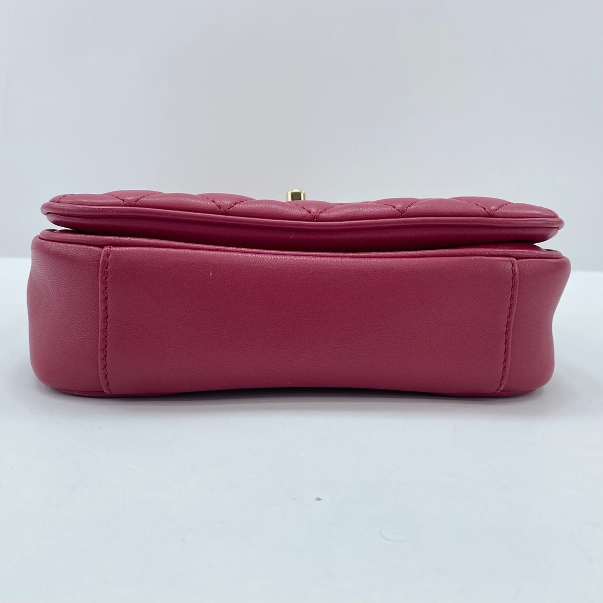 Matelasse Shoulder Bag (Pre-Owned) - Chanel - Modalova