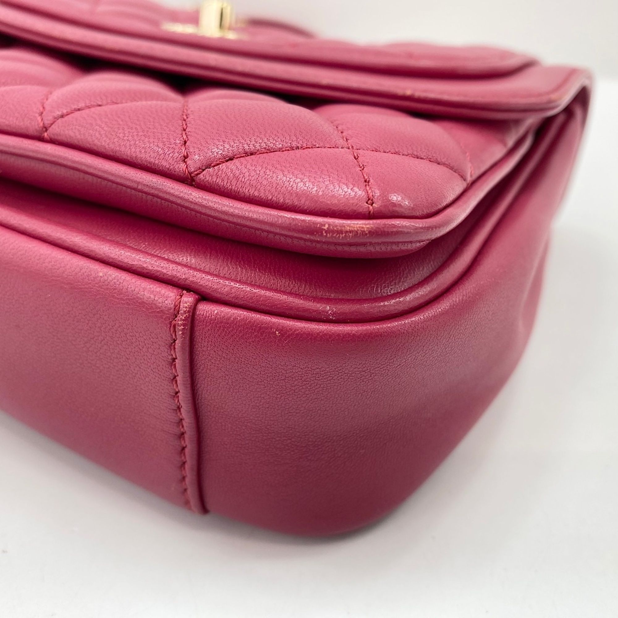 Matelasse Shoulder Bag (Pre-Owned) - Chanel - Modalova