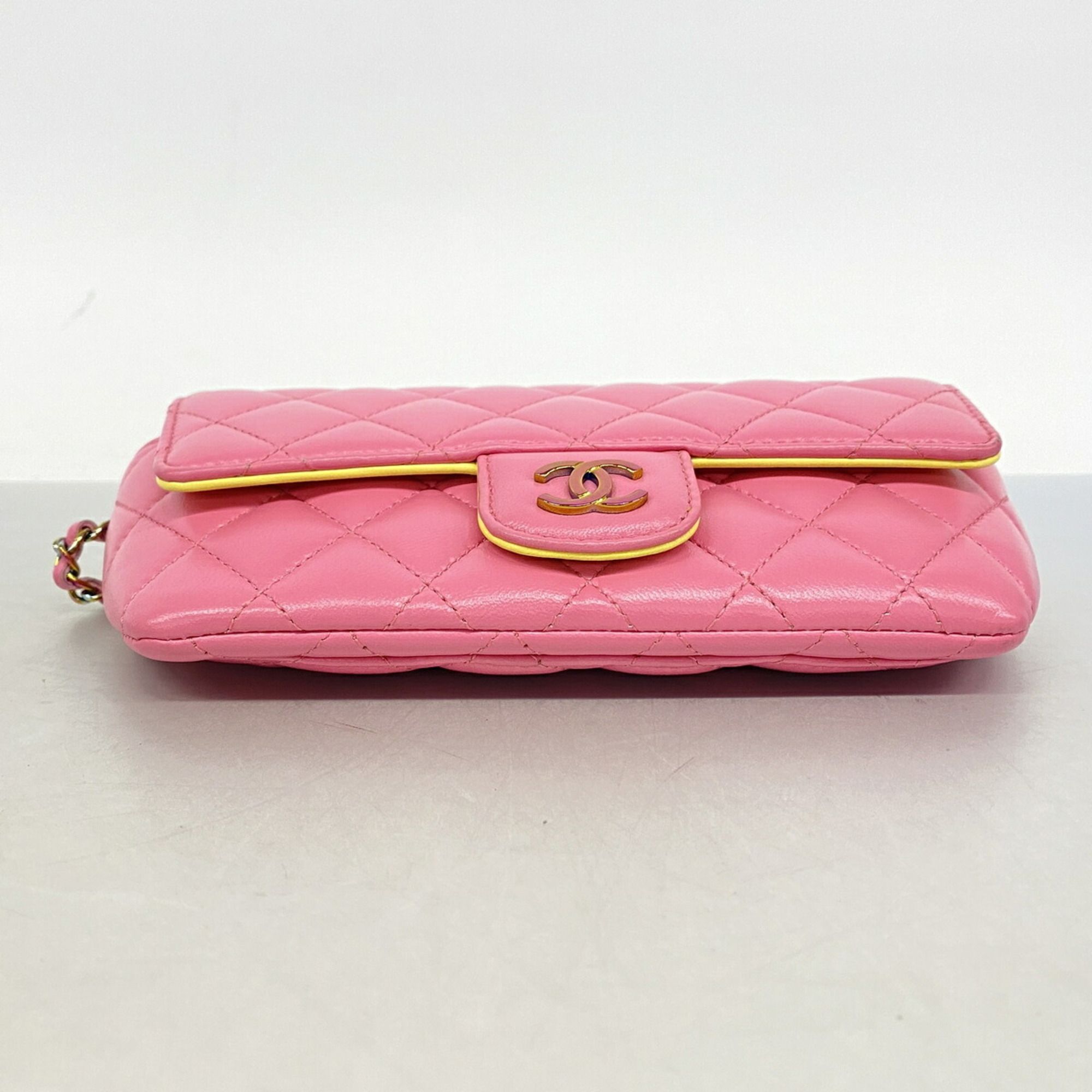 Leather Shoulder Bag (Pre-Owned) - Chanel - Modalova