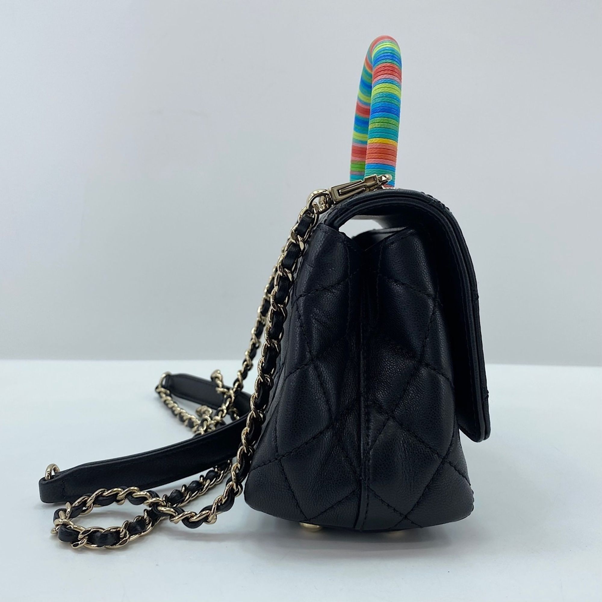 Chanel Black Handbag (Pre-Owned) - Chanel - Modalova