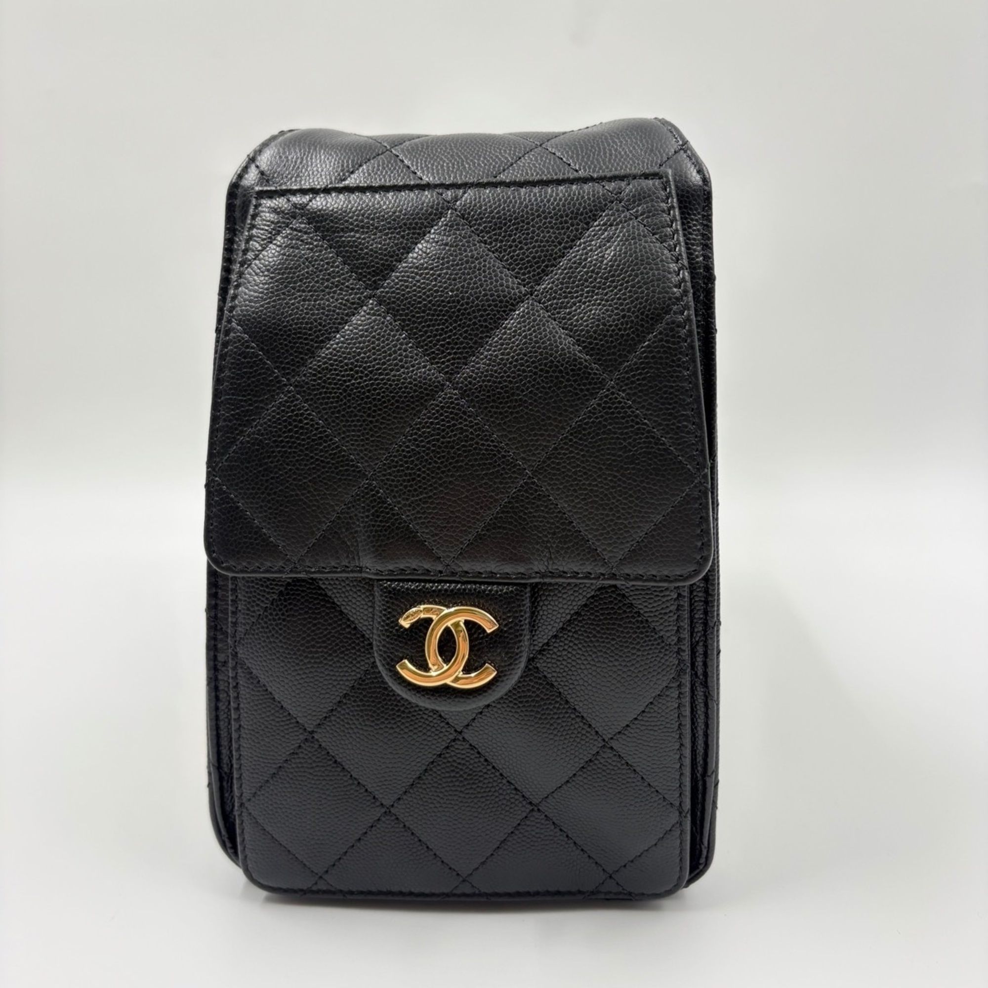 Chanel Black Handbag (Pre-Owned) - Chanel - Modalova