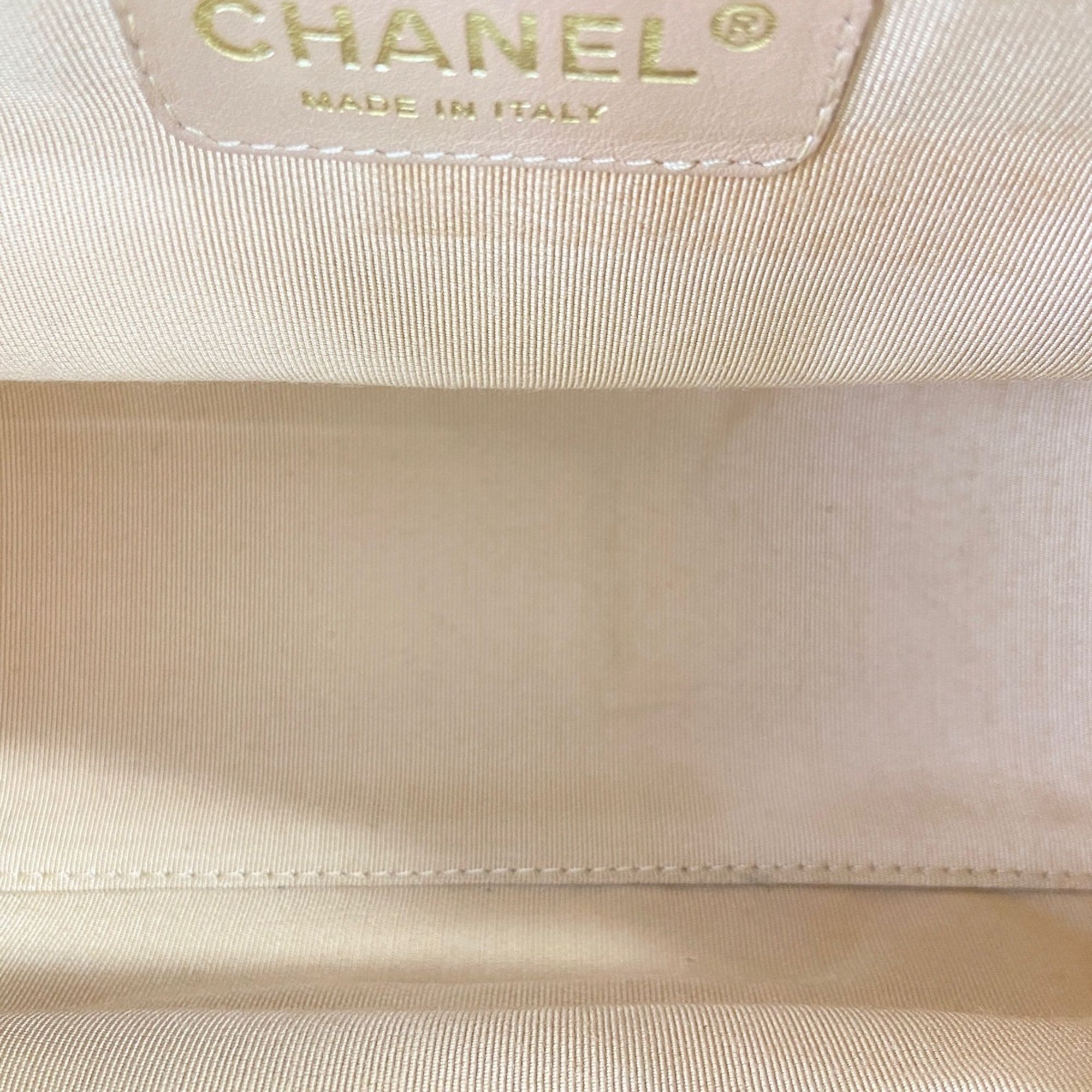 Chanel Beige Handbag (Pre-Owned) - Chanel - Modalova