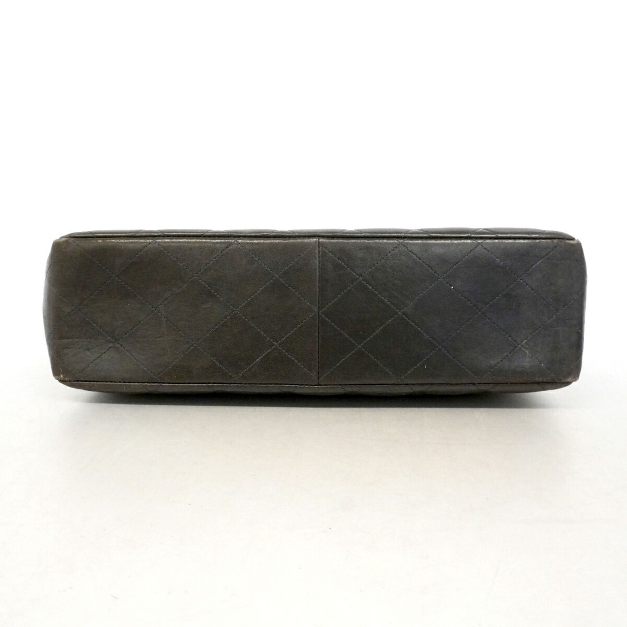 Leather Shoulder Bag (Pre-Owned) - Chanel - Modalova