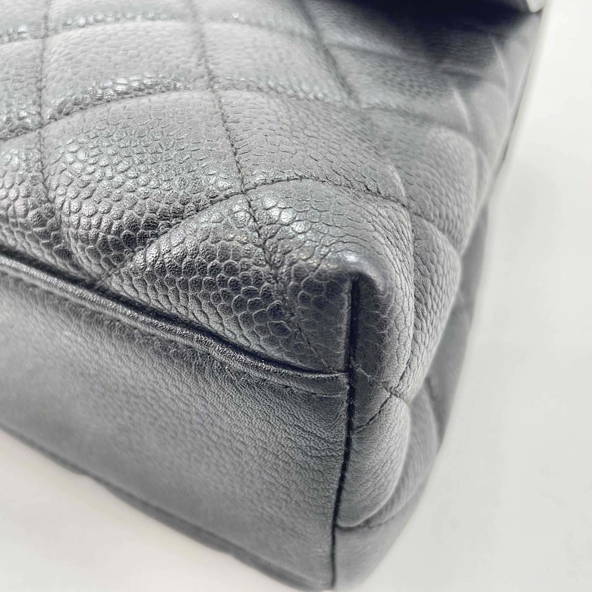 Chanel Black Handbag (Pre-Owned) - Chanel - Modalova
