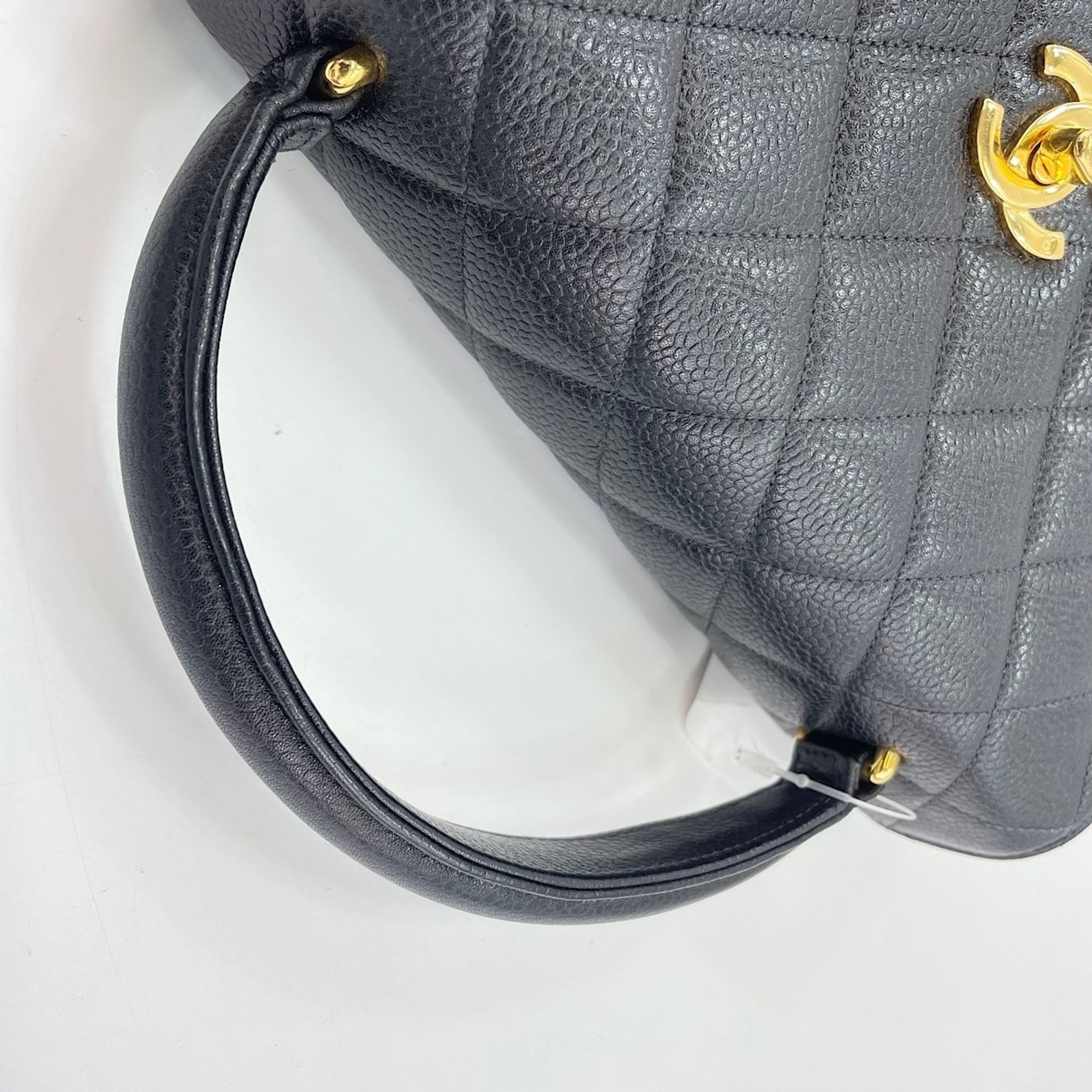 Chanel Black Handbag (Pre-Owned) - Chanel - Modalova