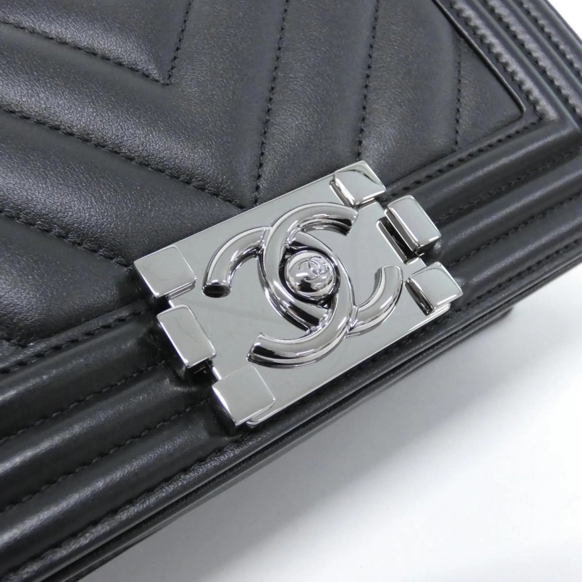 Leather Shoulder Bag (Pre-Owned) - Chanel - Modalova