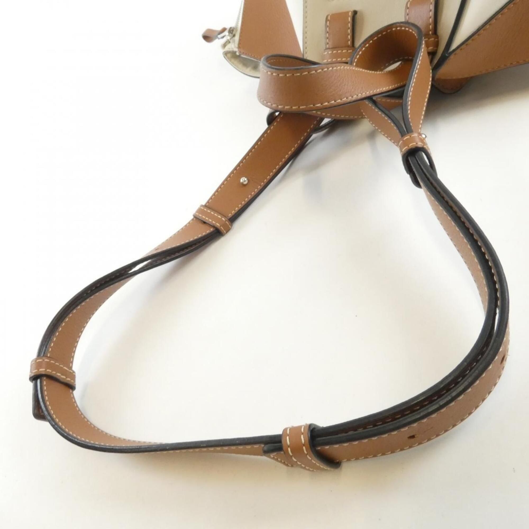 Hammock Leather Shoulder Bag (Pre-Owned) - Loewe - Modalova