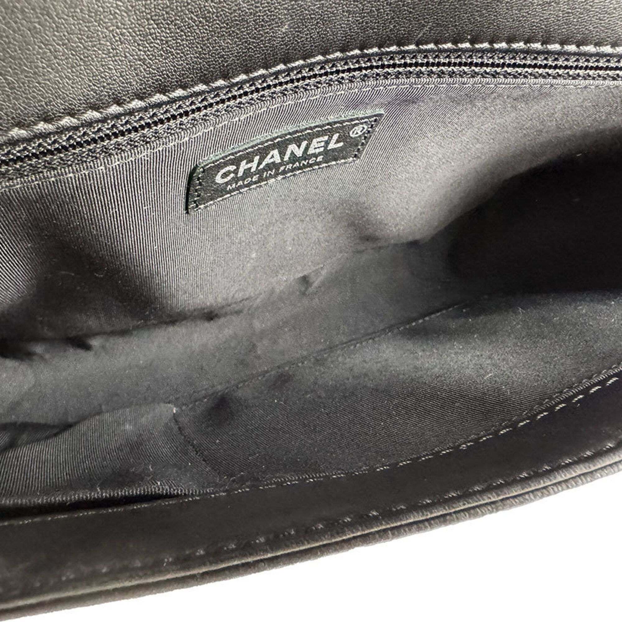 Leather Shoulder Bag (Pre-Owned) - Chanel - Modalova
